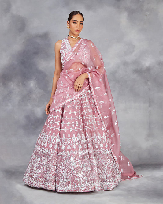 mehwish lehenga set