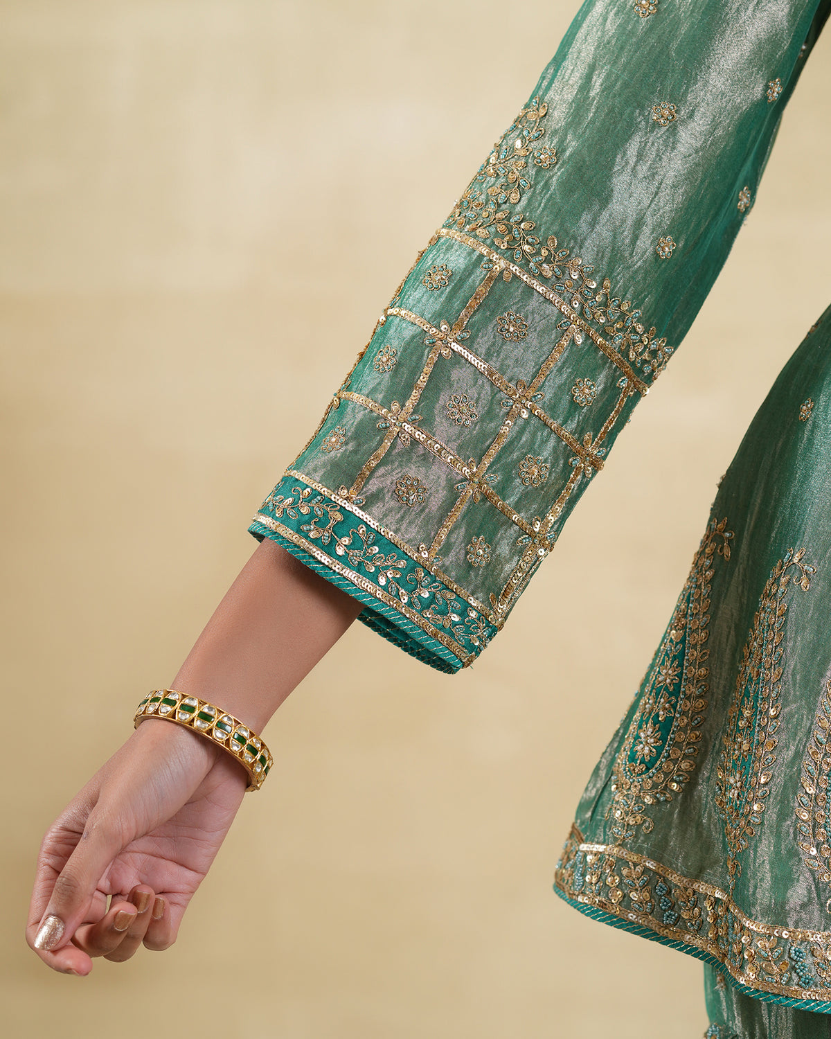 Zarghoon Gharara Set