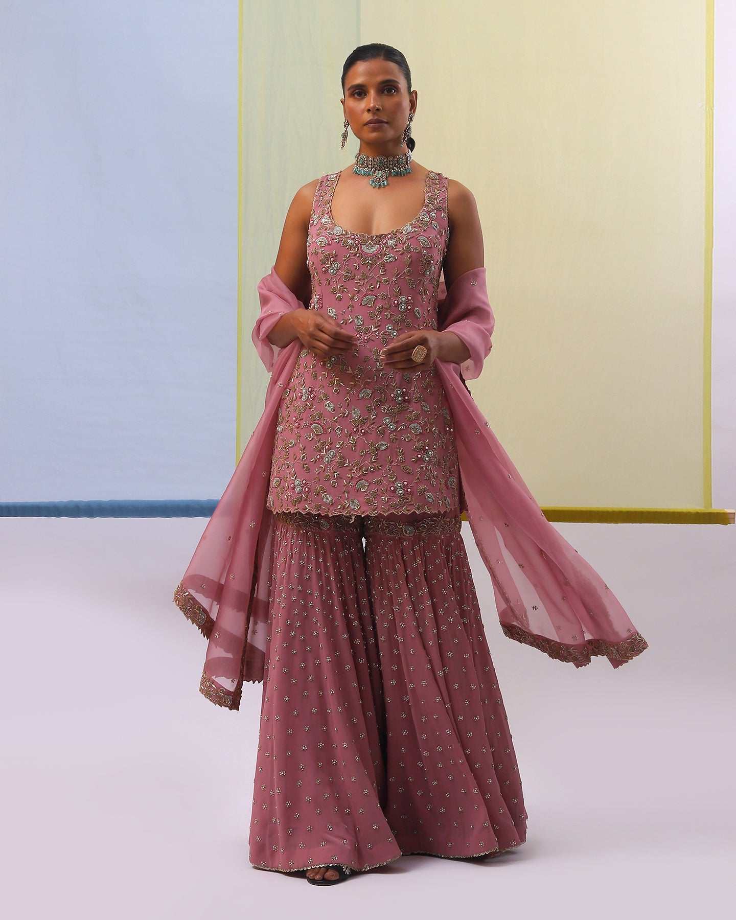 afee gharara set