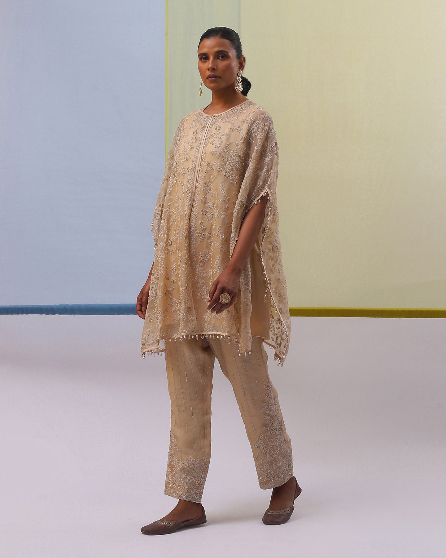 Reeha Cape Set