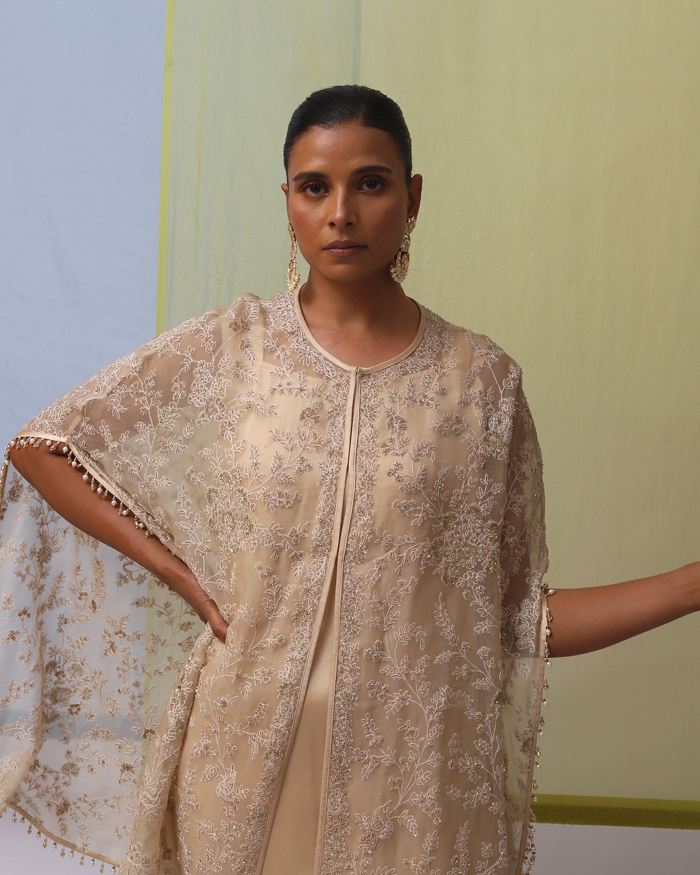 Reeha Cape Set