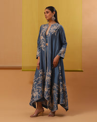 aqila cape set