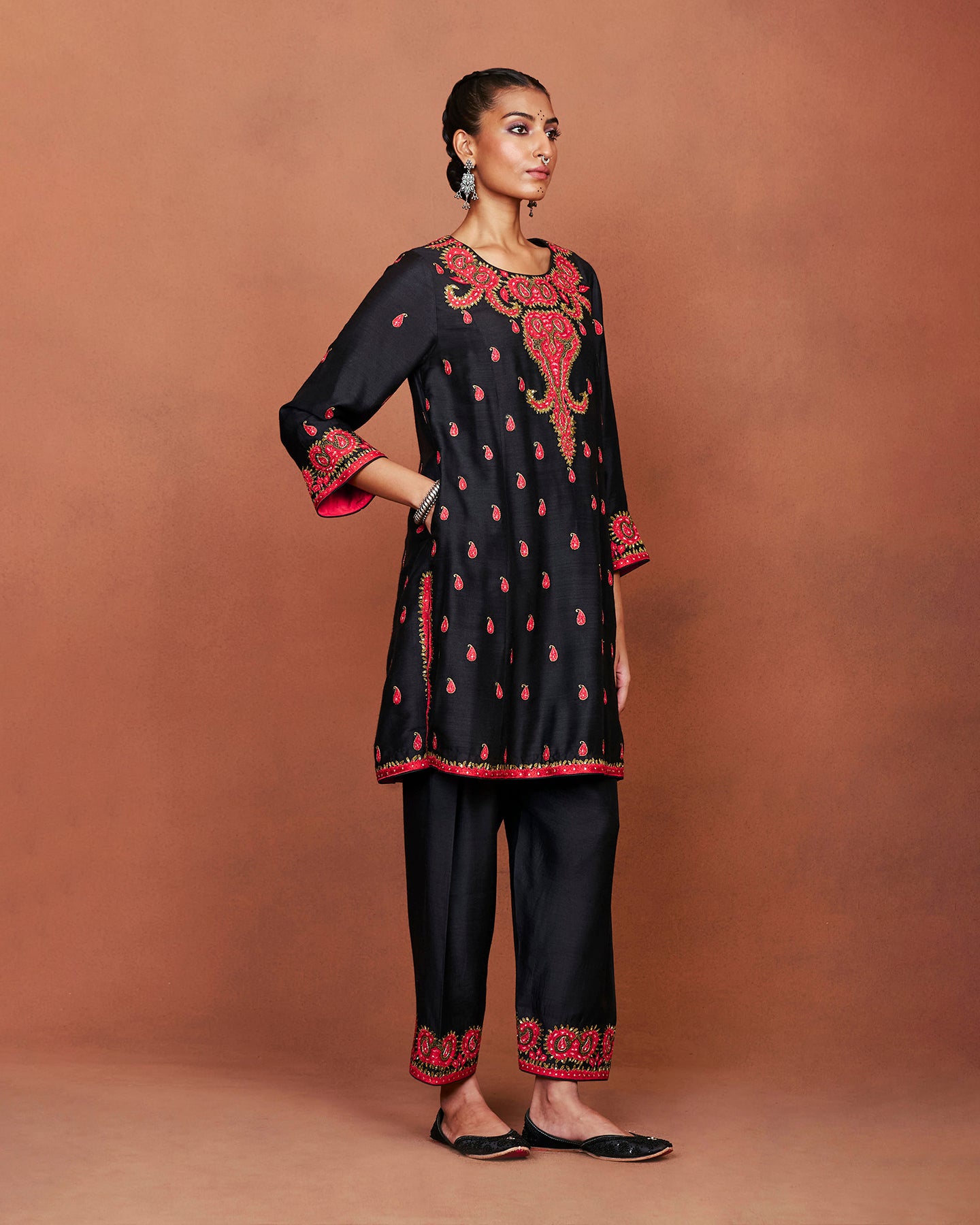 Nai Black Short Kurta Set