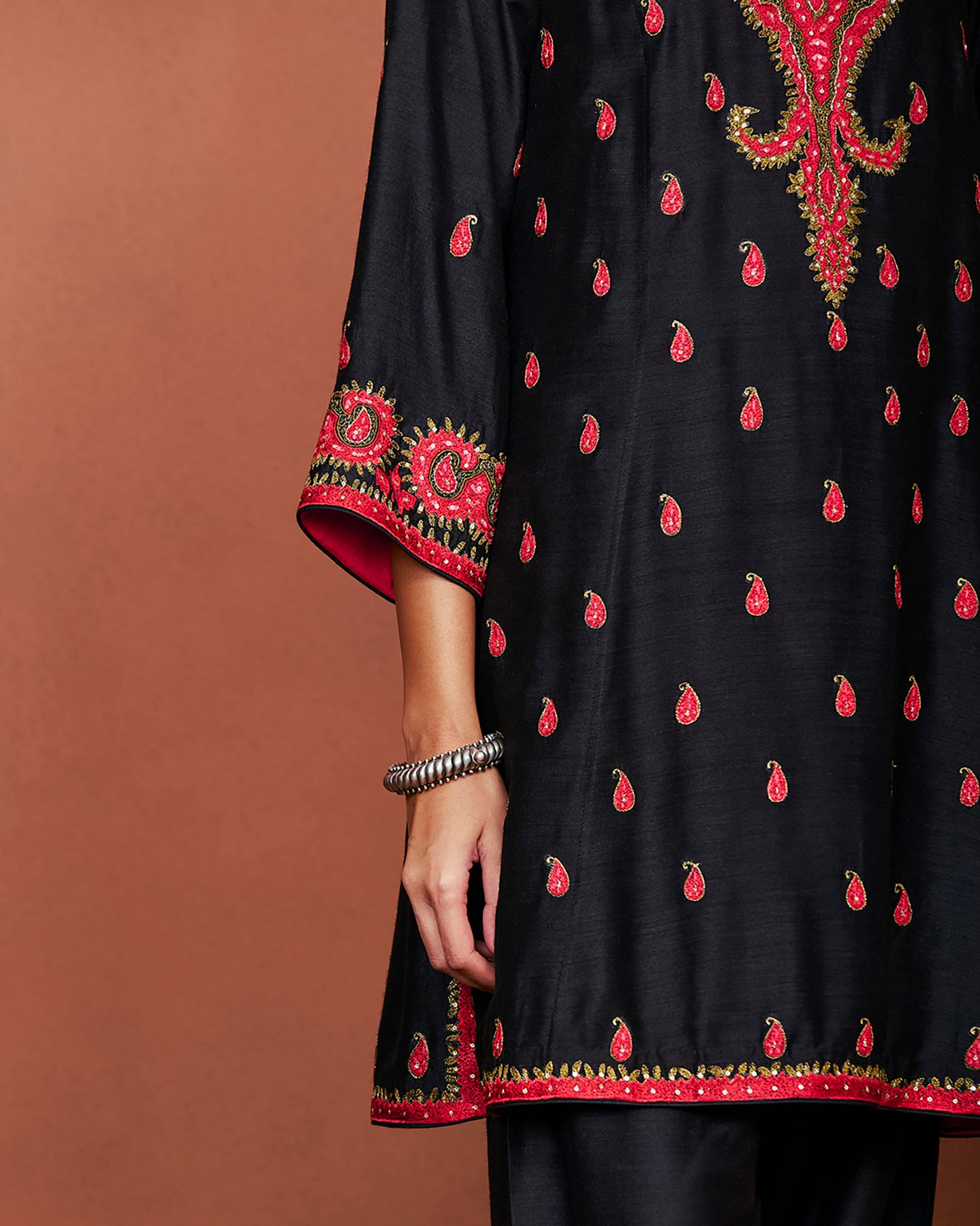 Nai Black Short Kurta Set