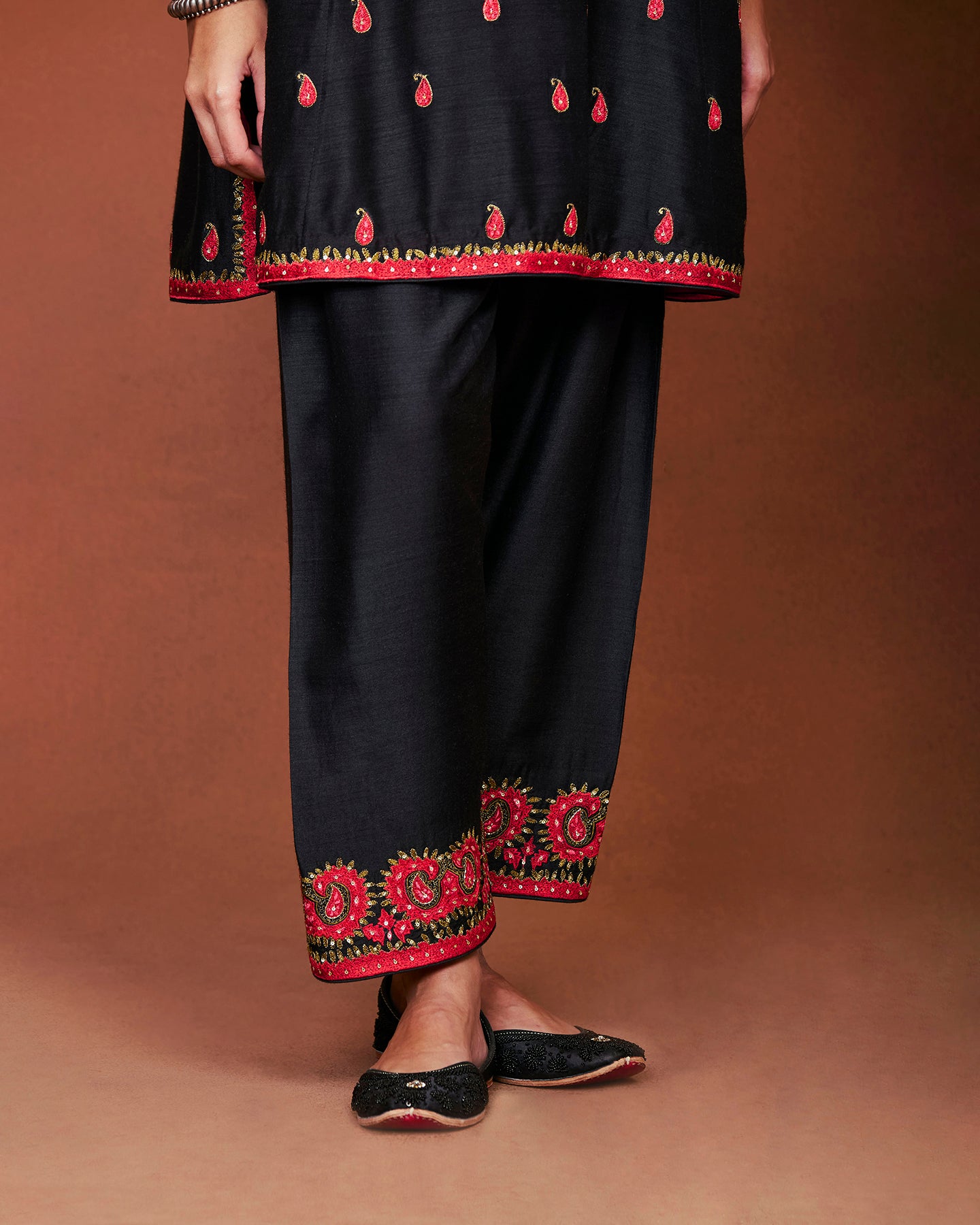 Nai Black Short Kurta Set