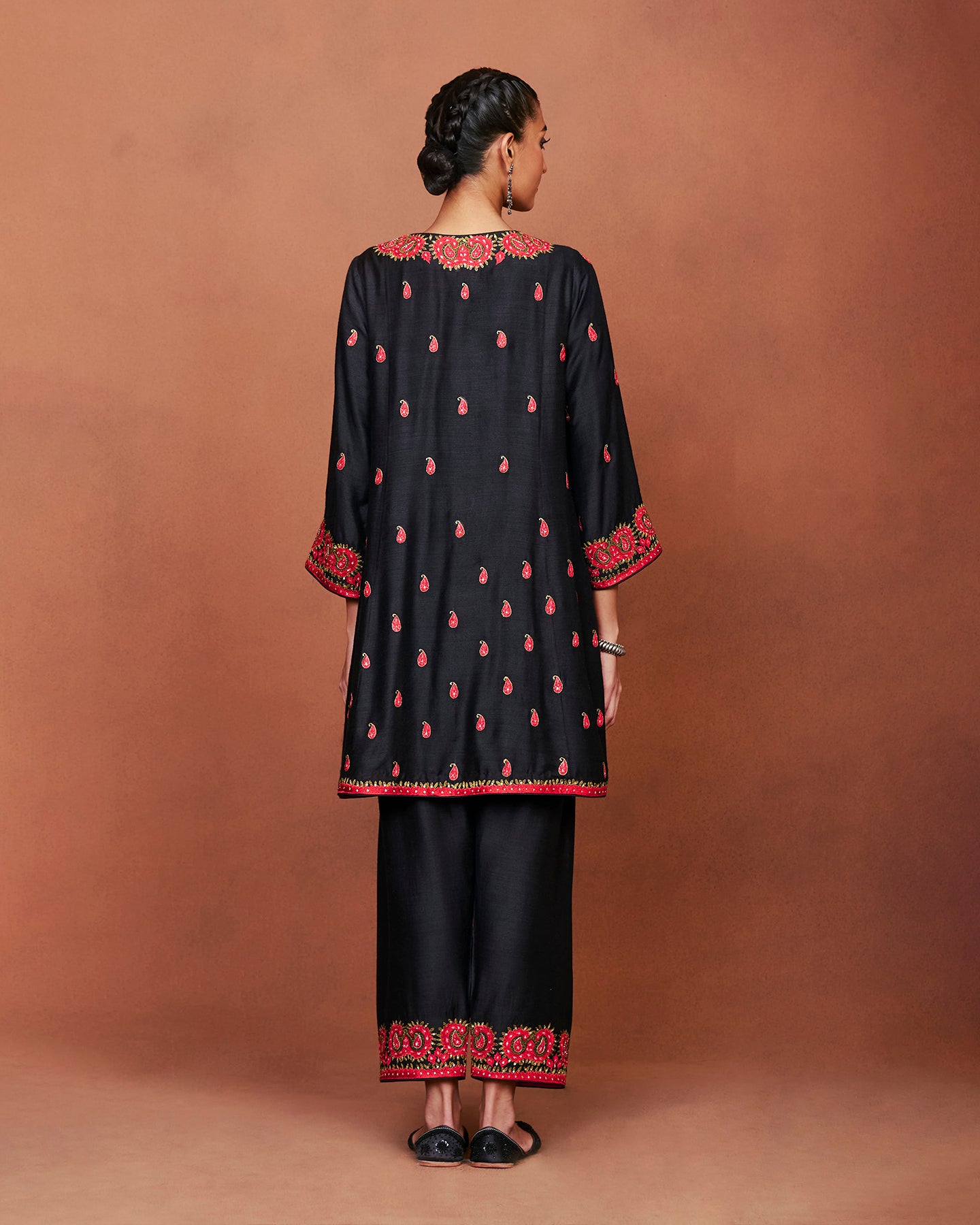 Nai Black Short Kurta Set