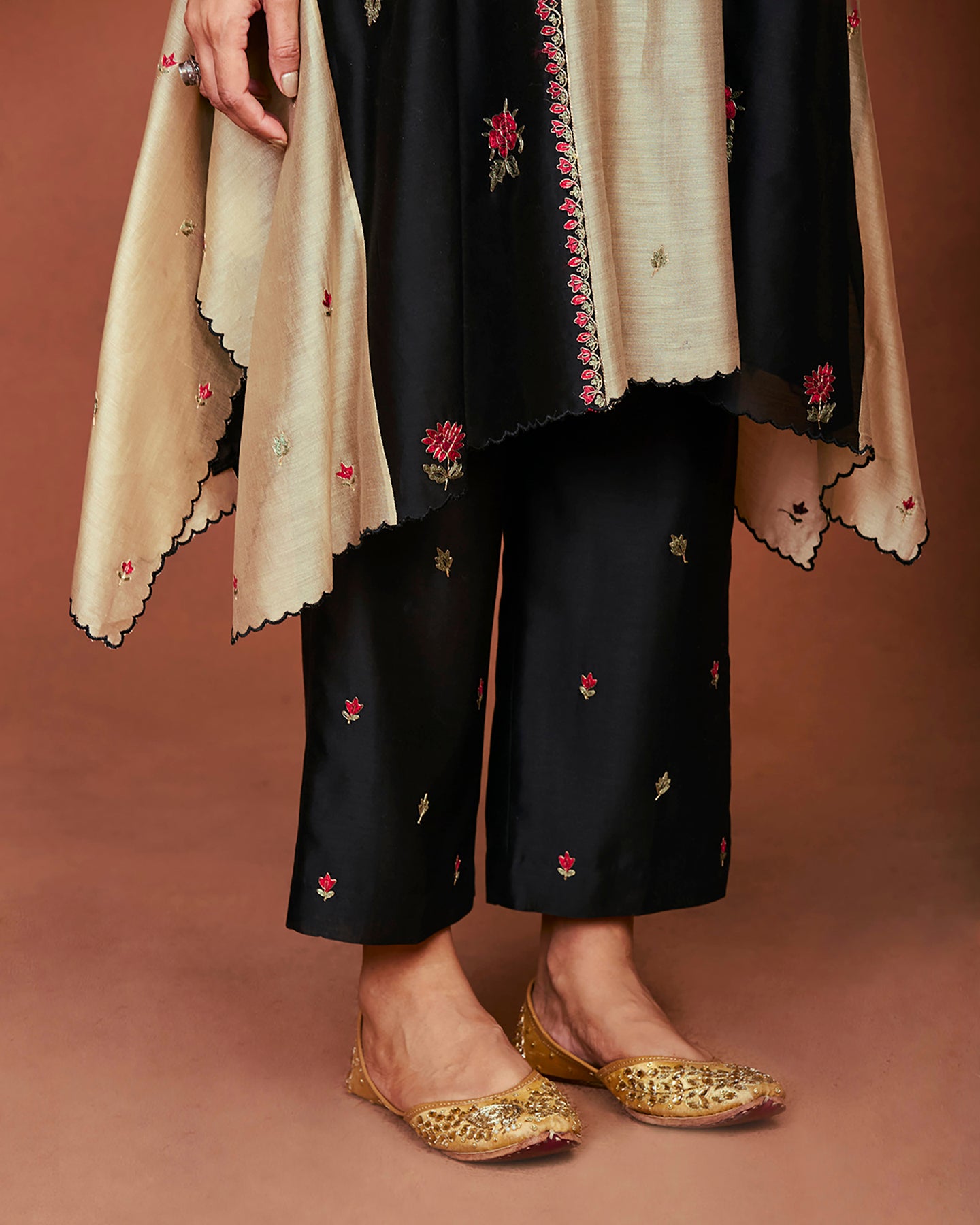Leya Black Long Kurta Set