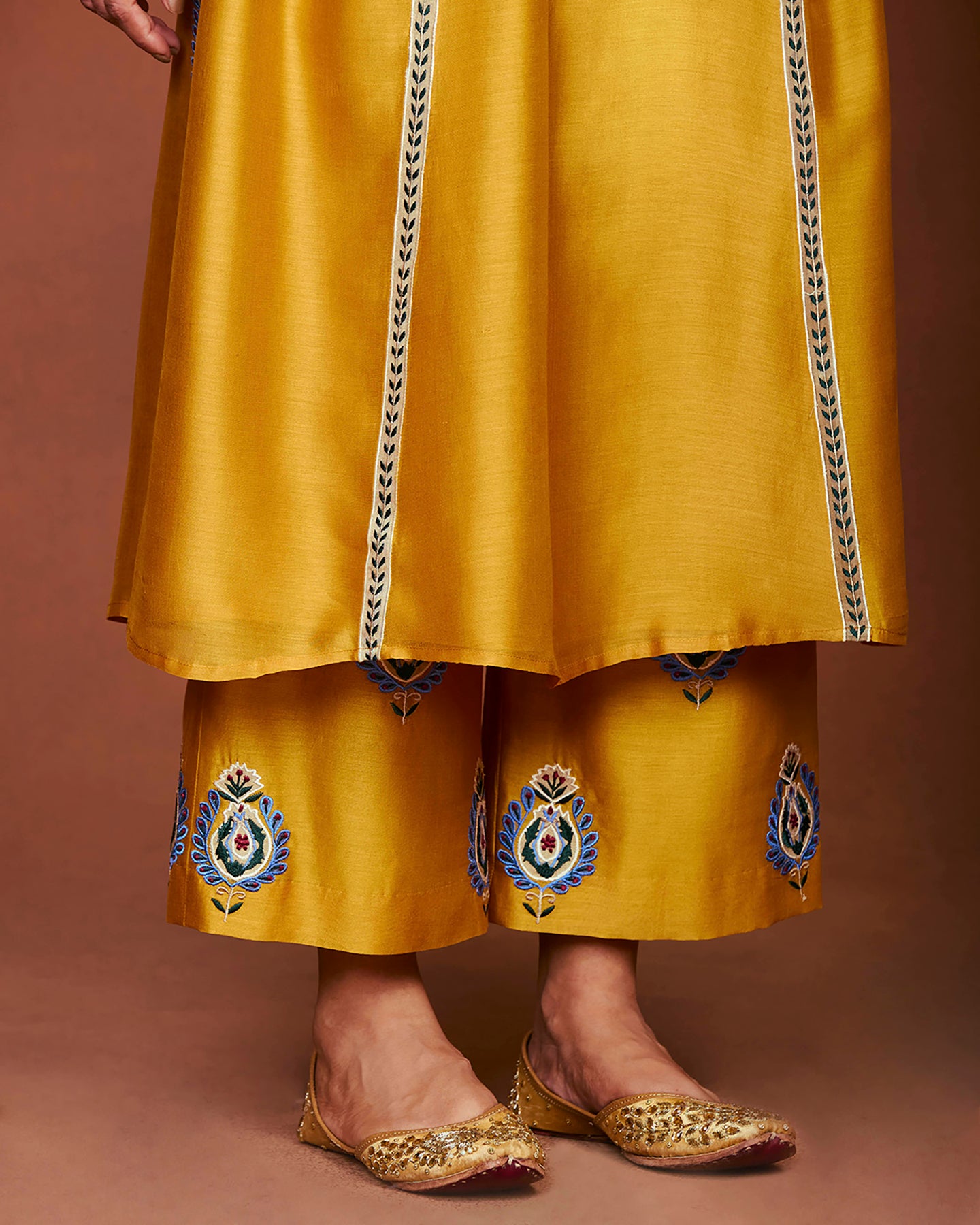 Nira Mustard Long Kurta Set