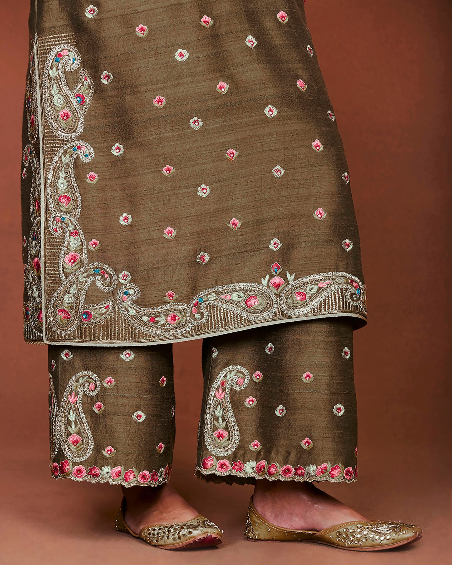 Jiyara Long Kurta Set