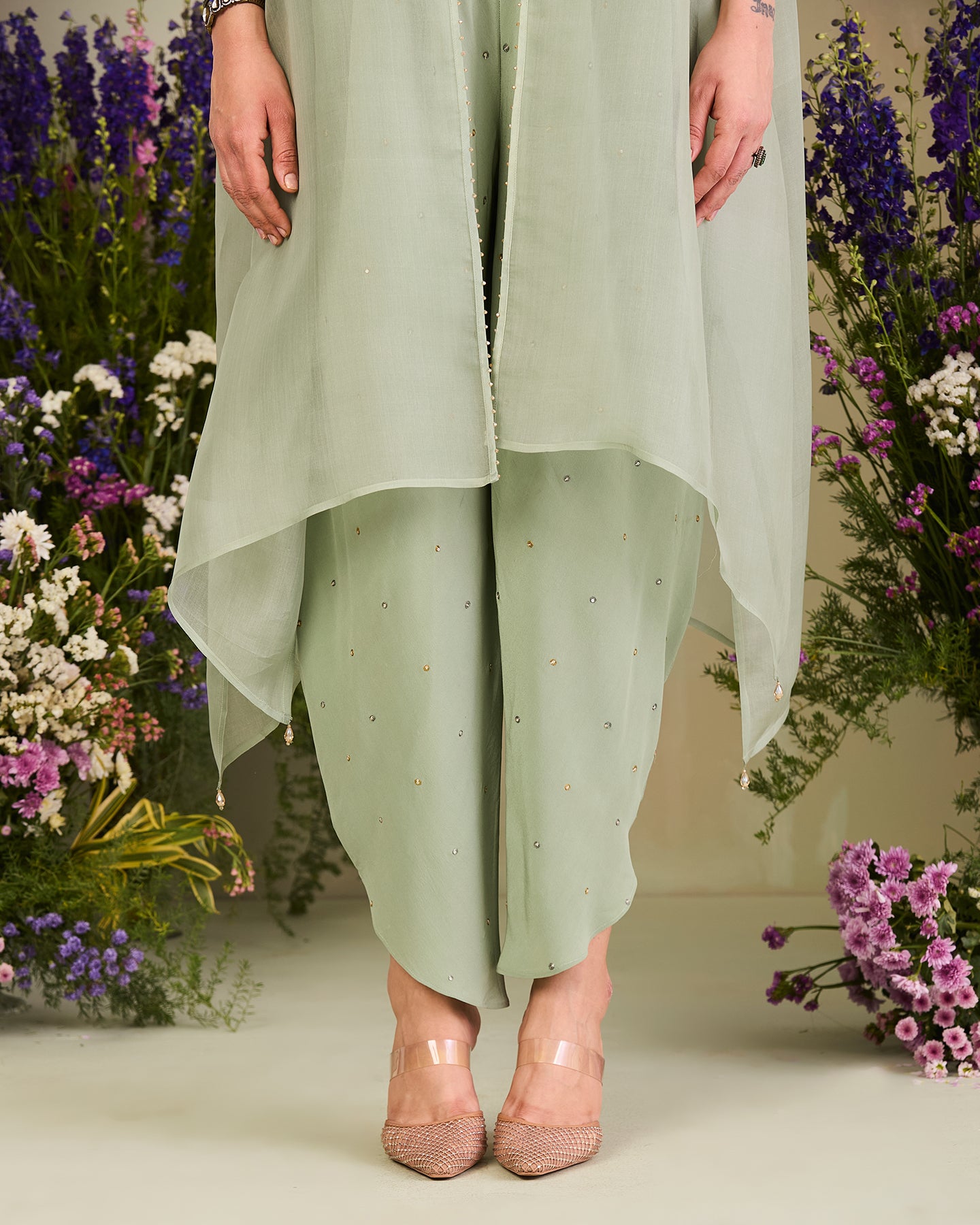 Eiaf Cape Set