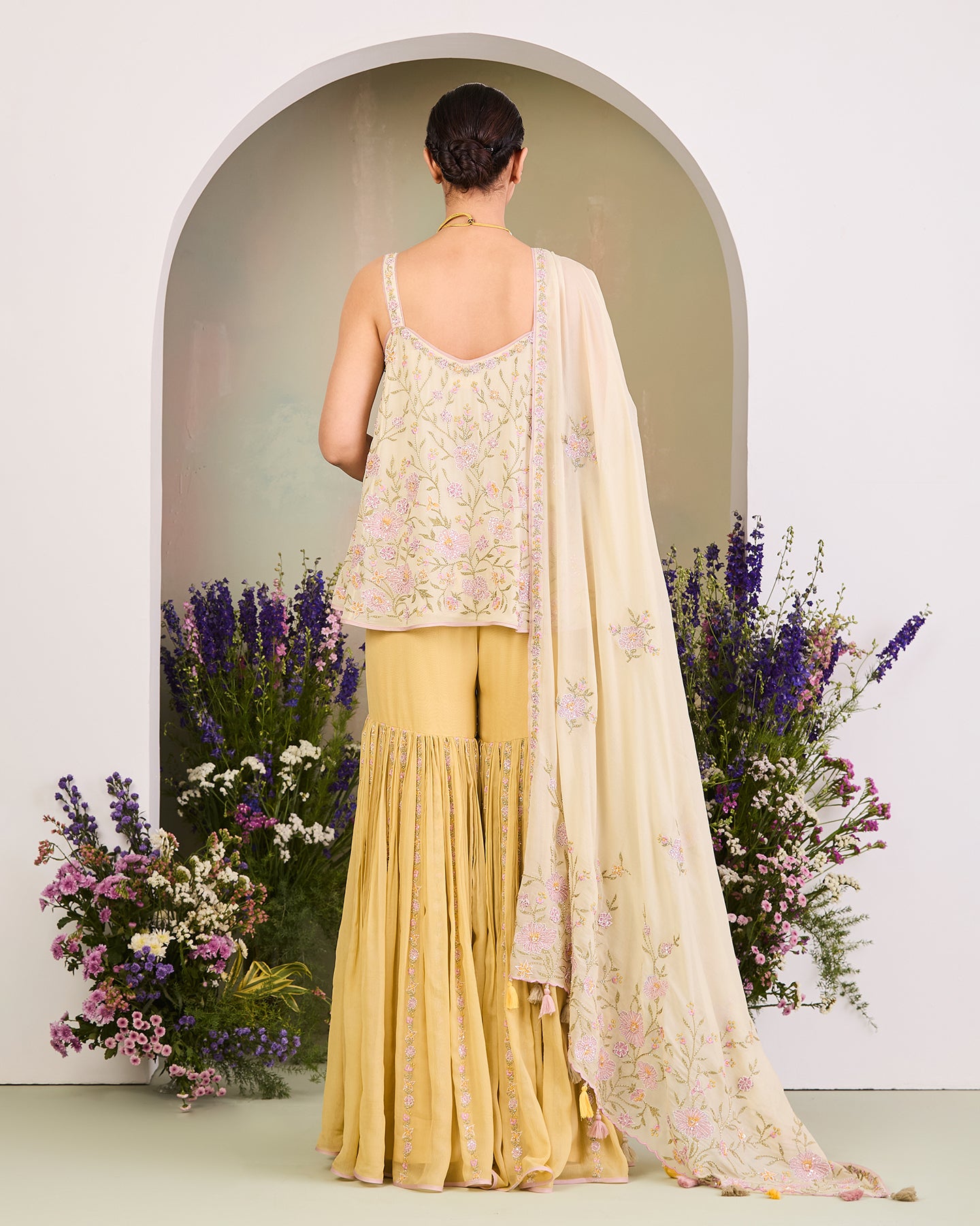 nayara gharara set