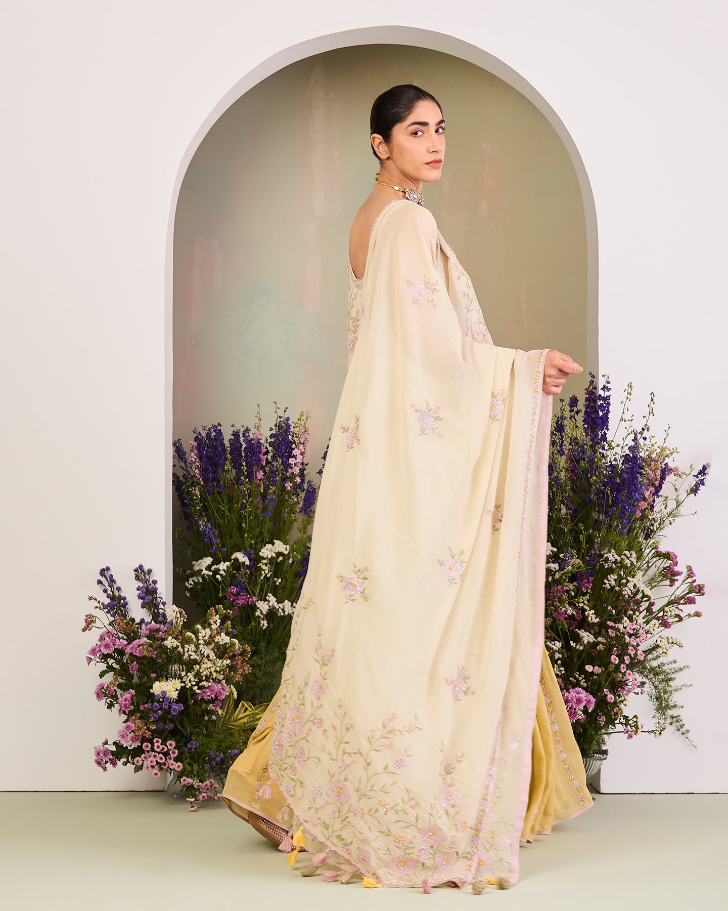 nayara gharara set