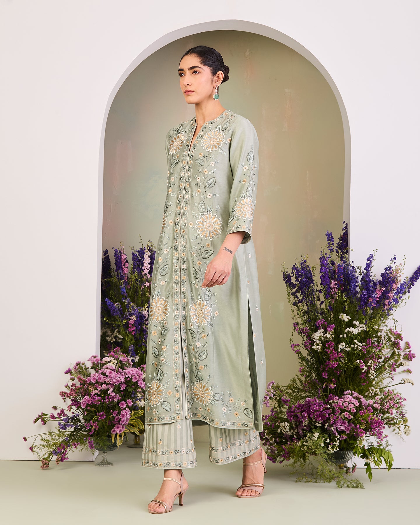 Ulfat Long Kurta Set