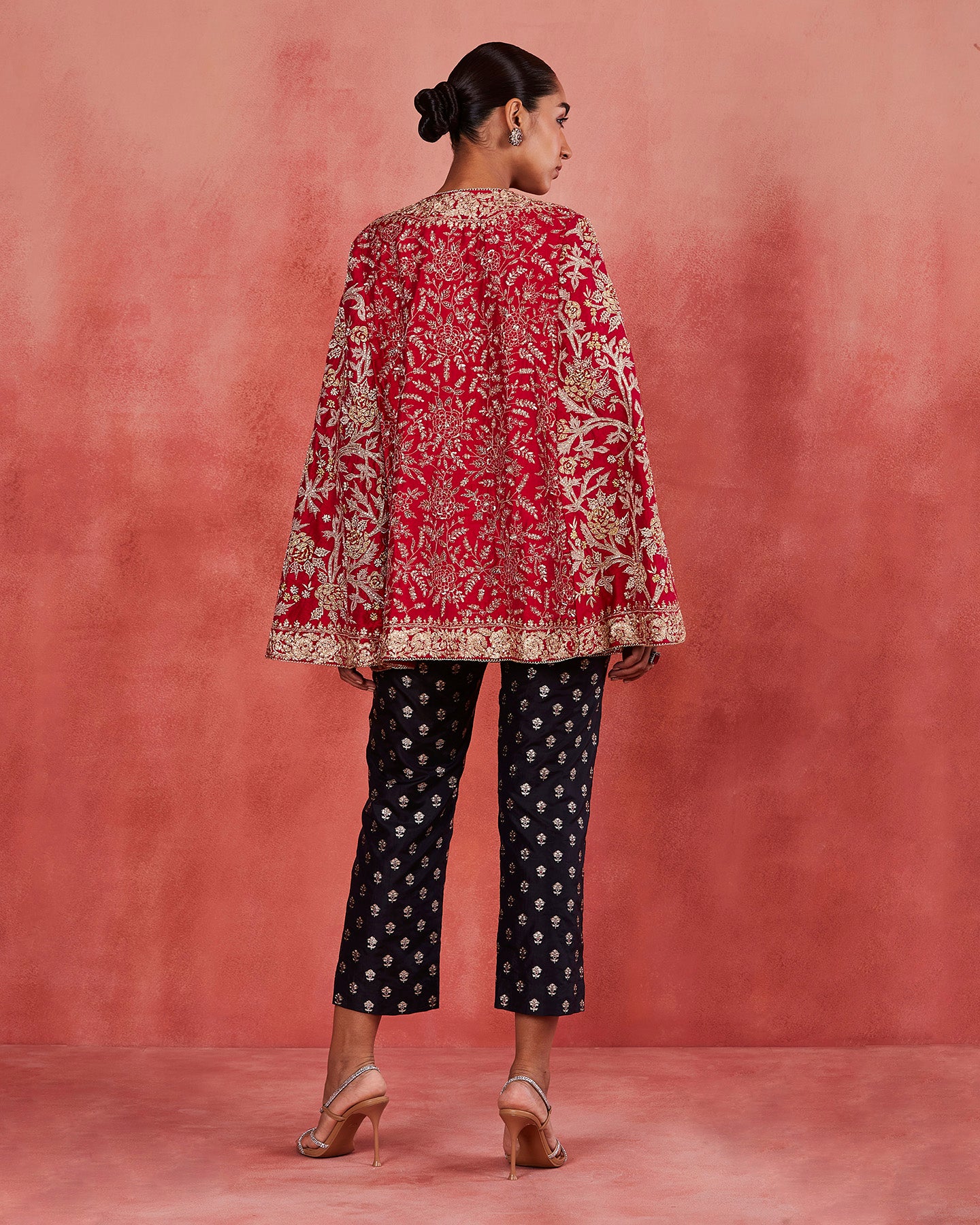 Jamila Cape Set