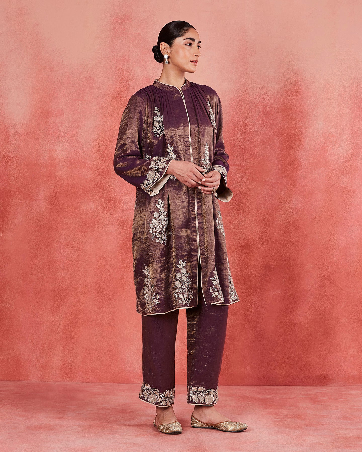 shadiya short kurta set