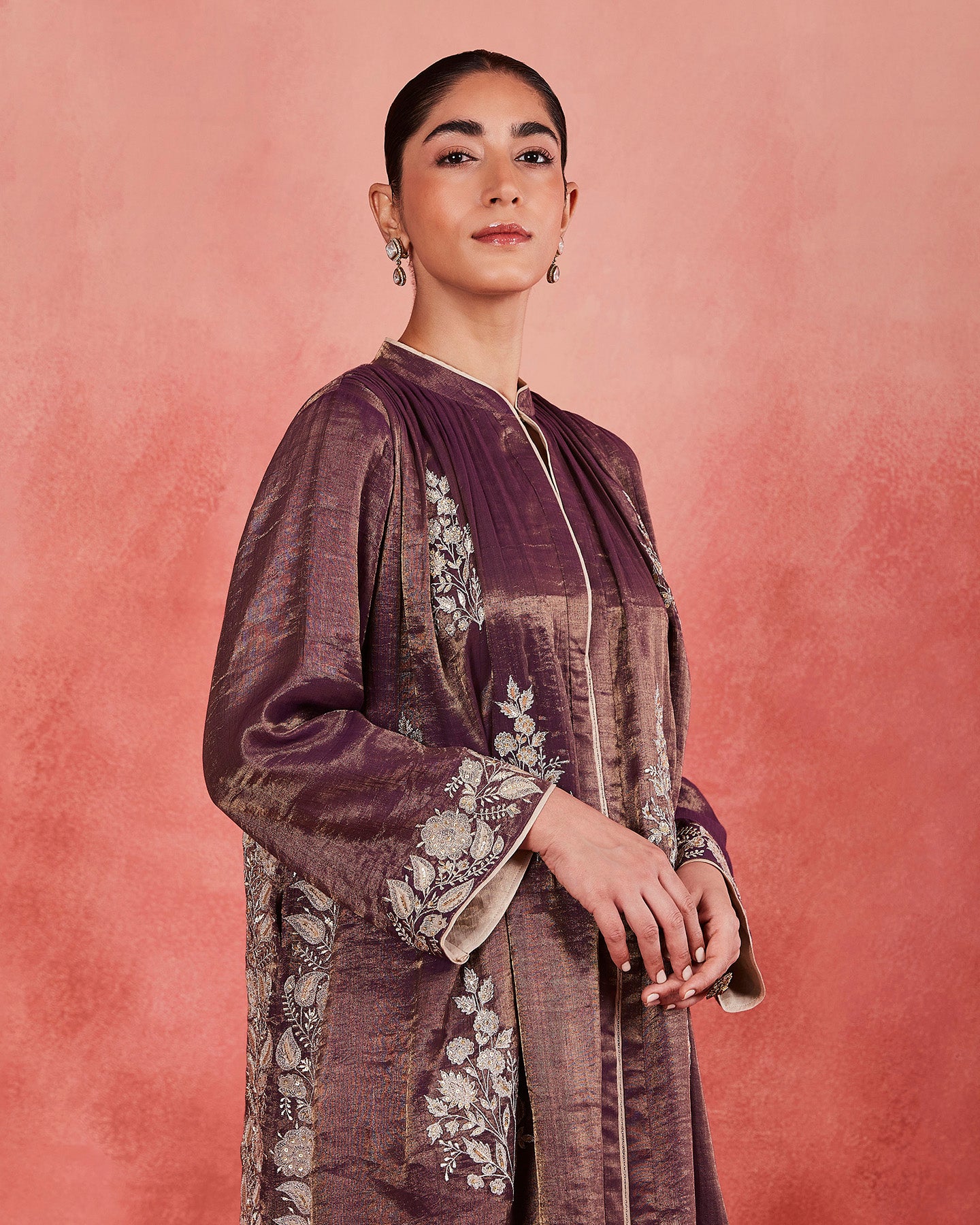 shadiya short kurta set