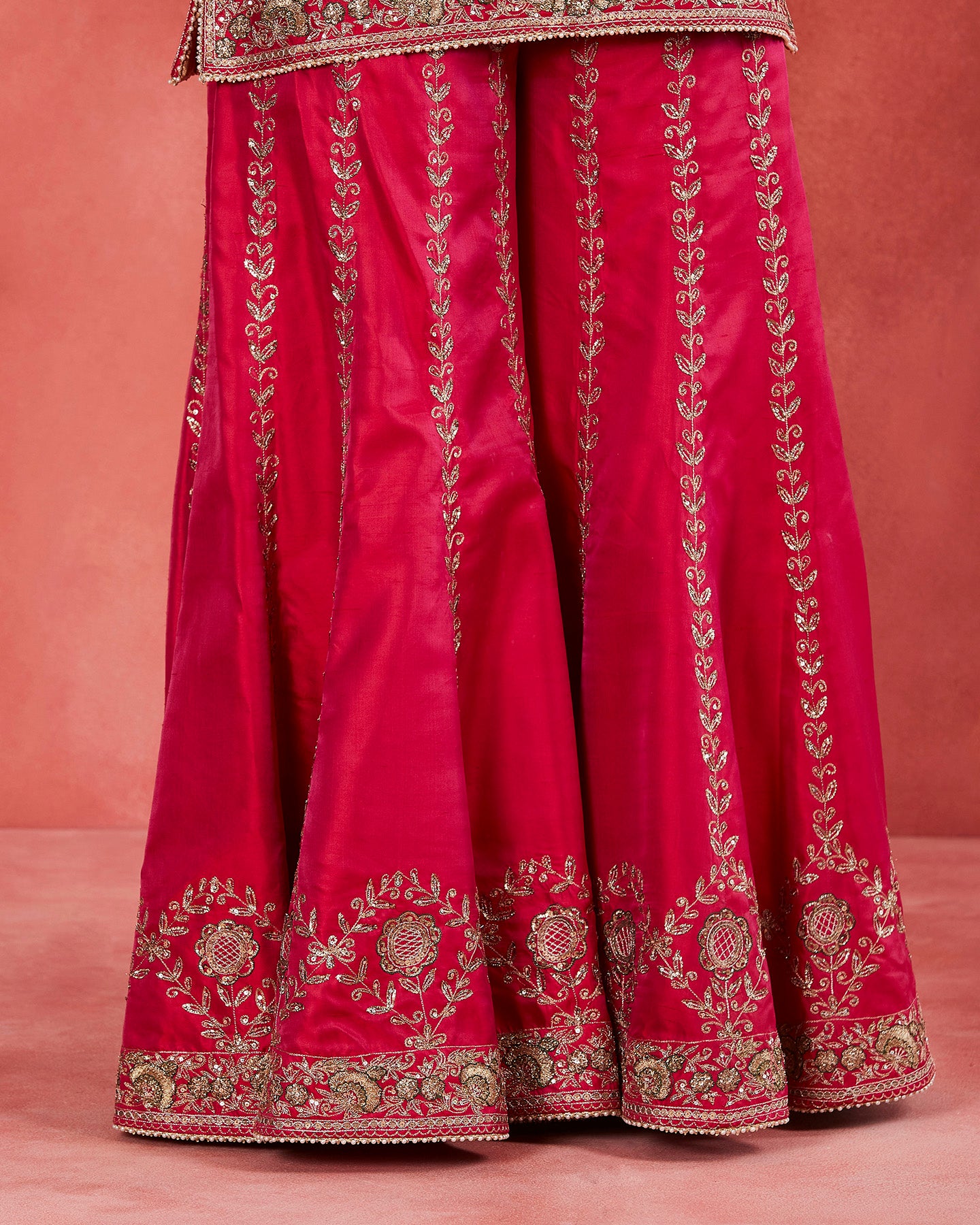 aneesa sharara set