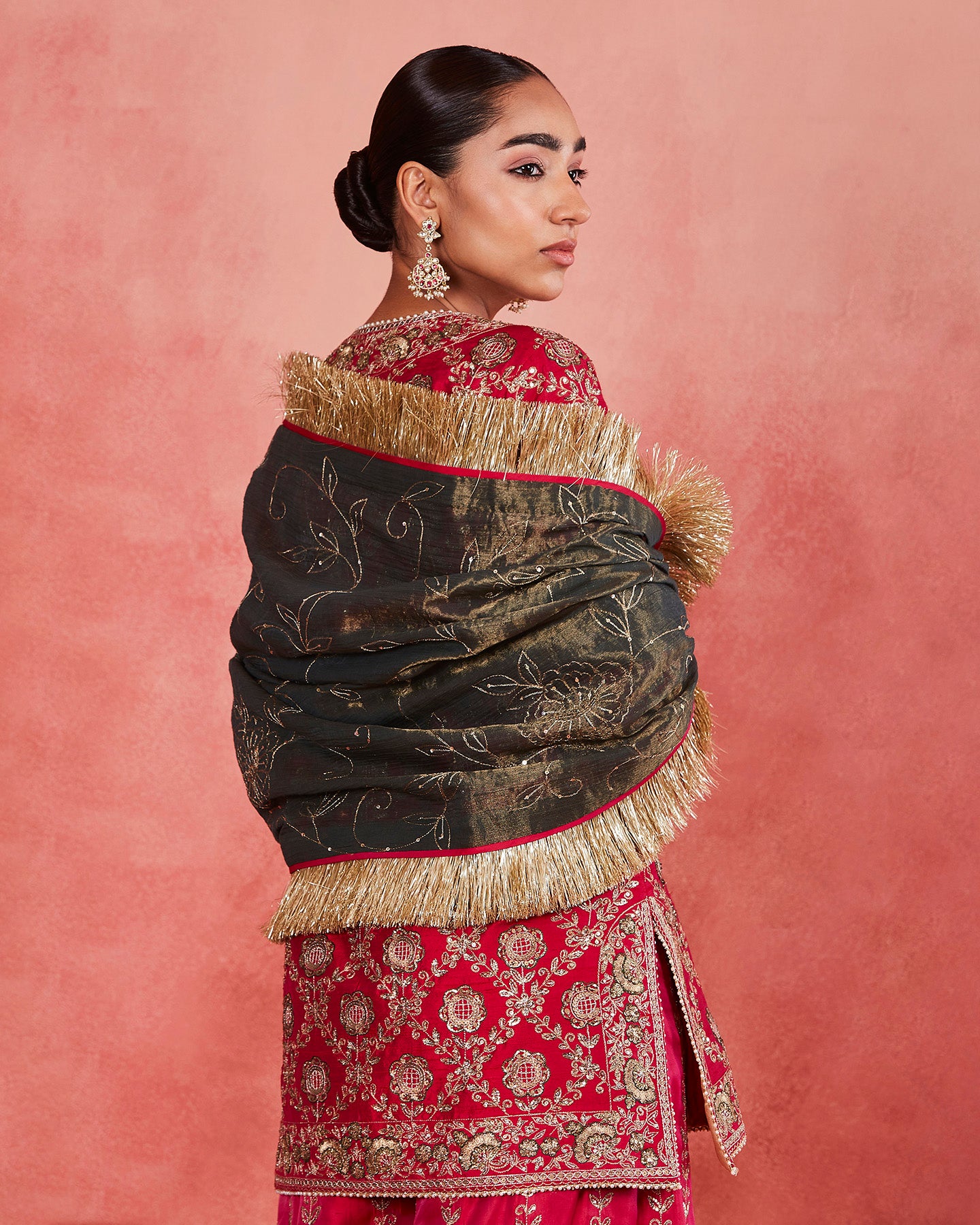 aneesa sharara set