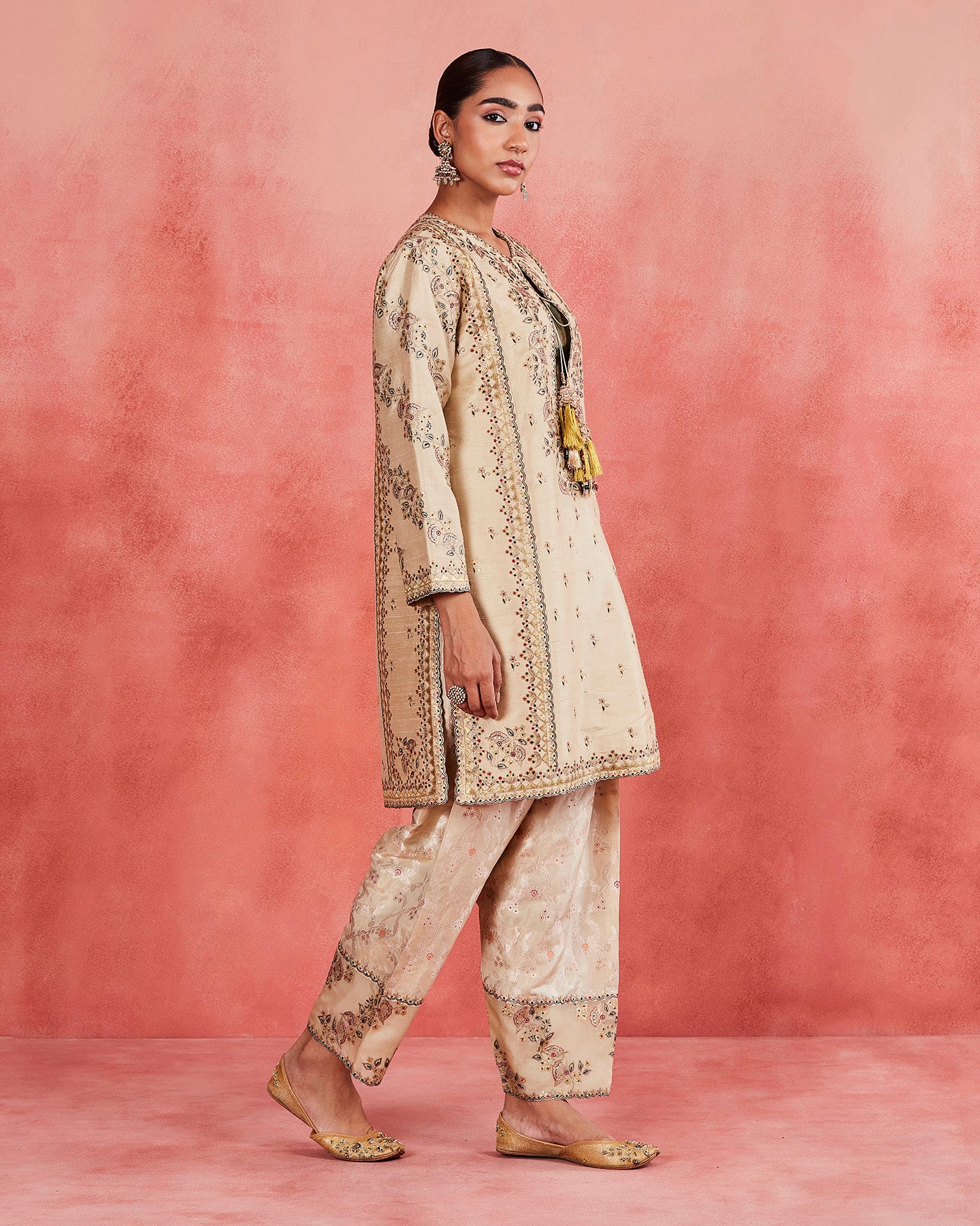 Noushin Short Kurta Set