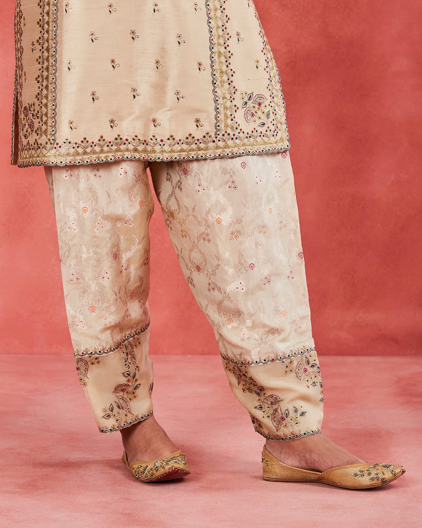 Noushin Short Kurta Set