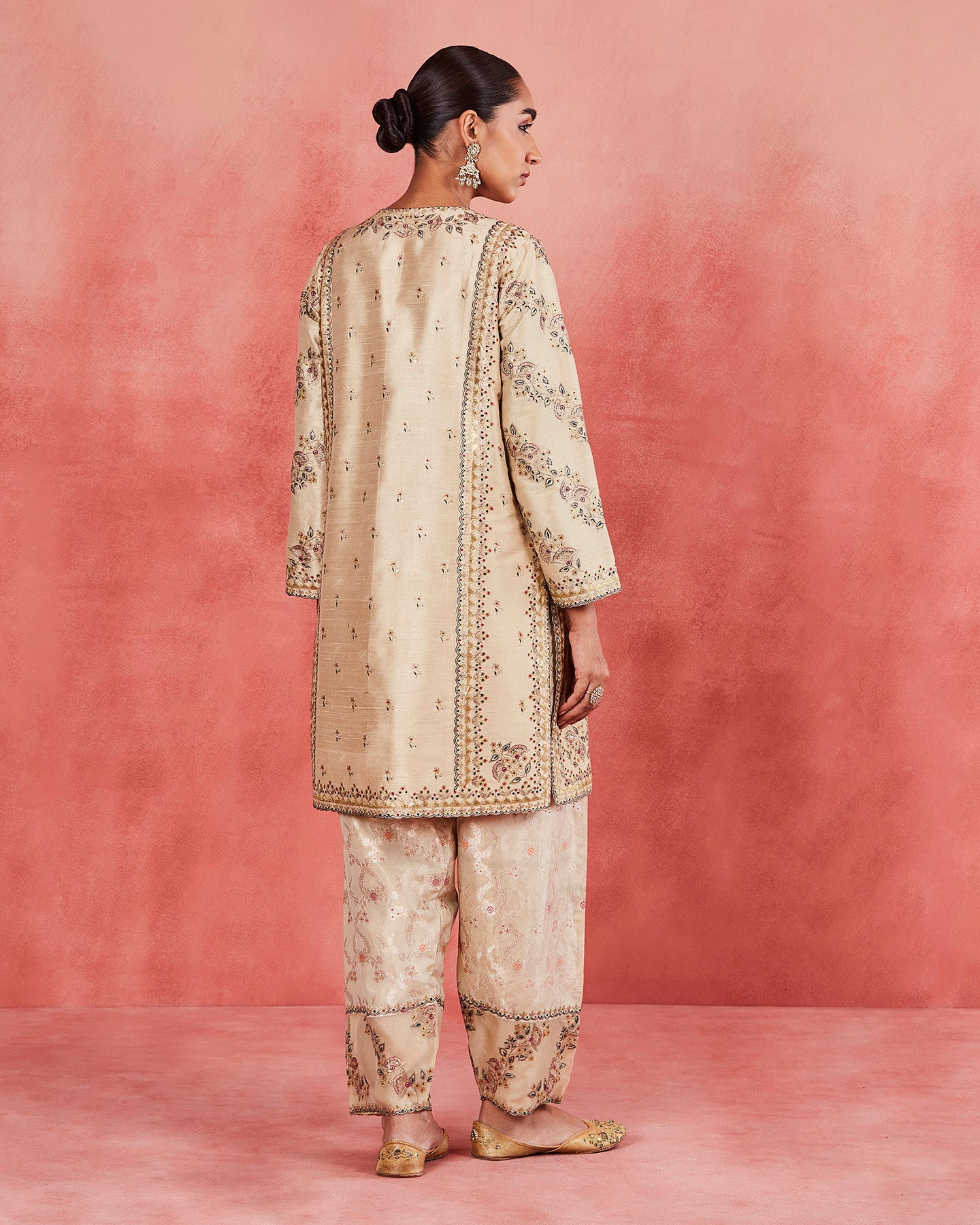 Noushin Short Kurta Set