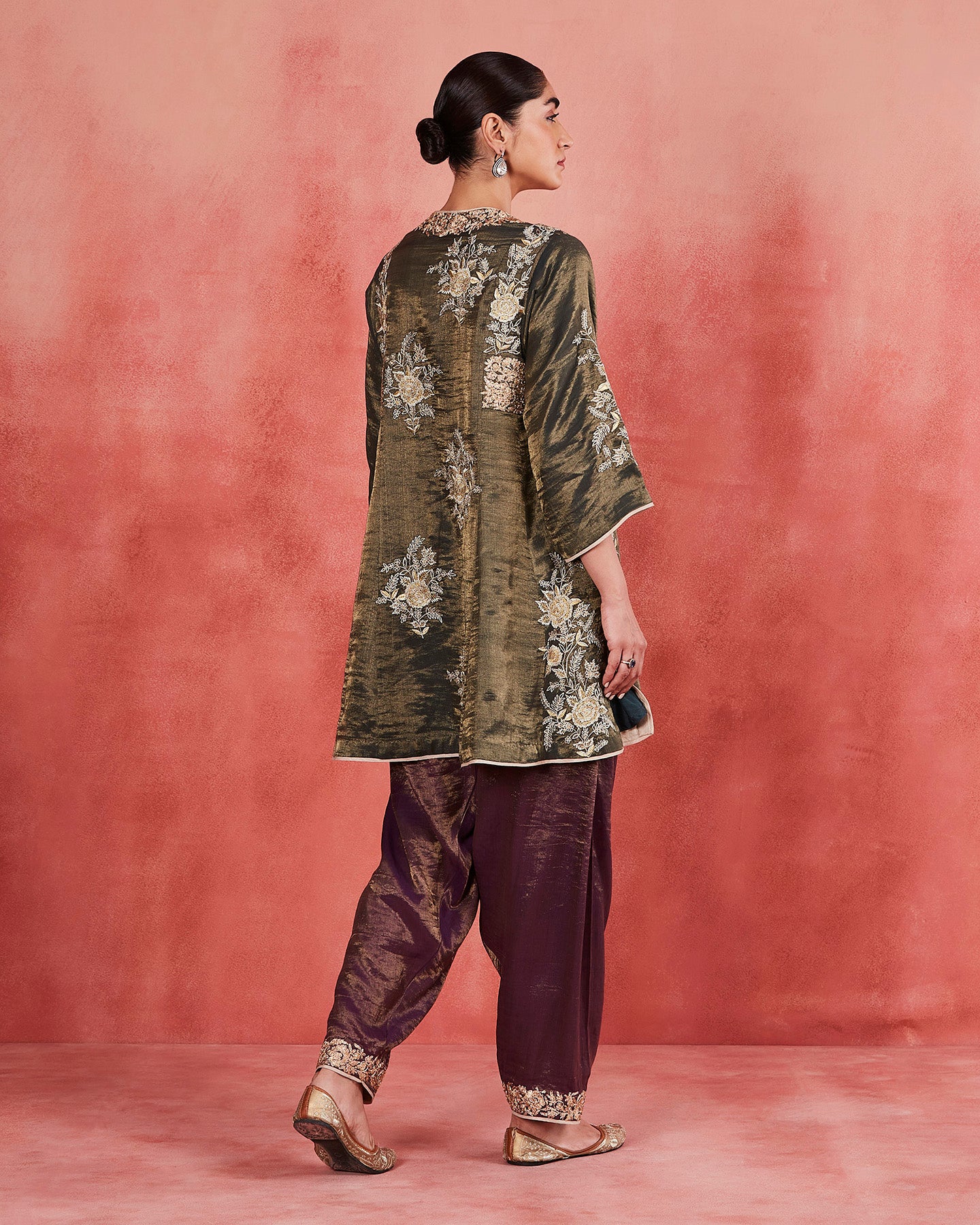 Aamina Short Kurta Set