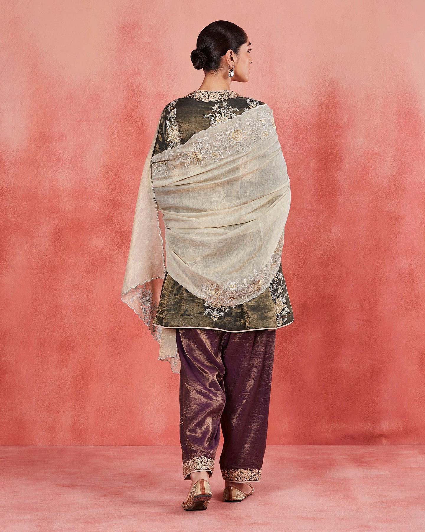 Aamina Short Kurta Set