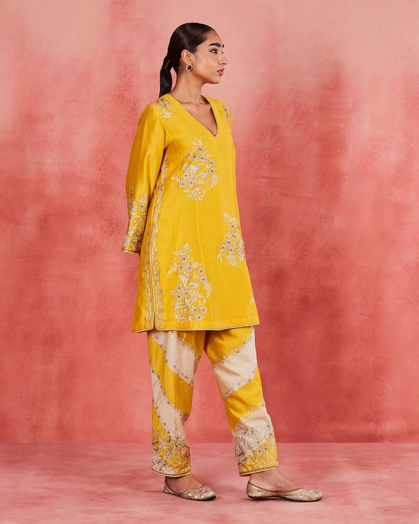 Aala Short Kurta Set