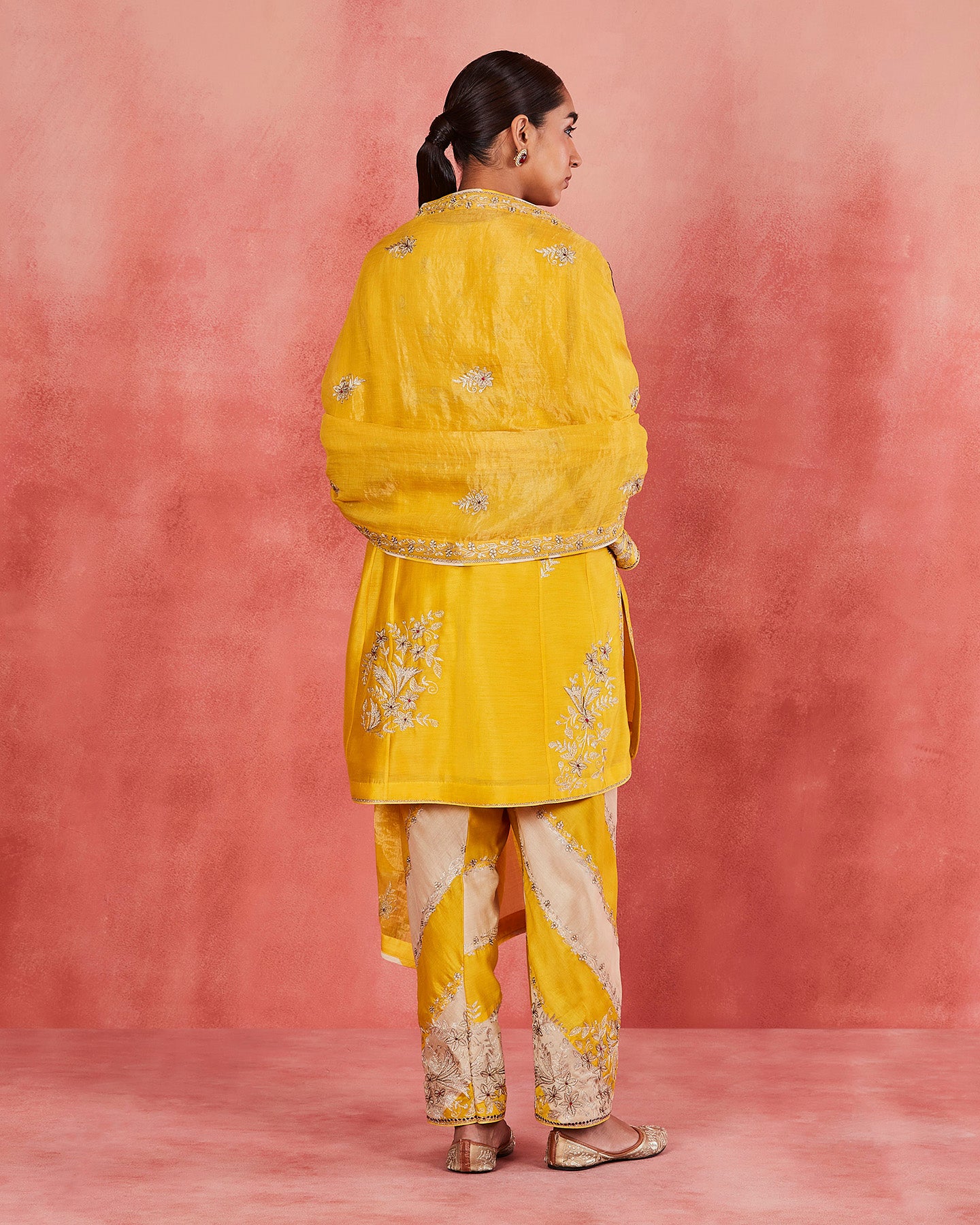 Aala Short Kurta Set