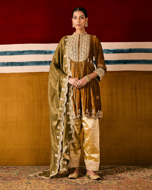 shrika short anarkali set