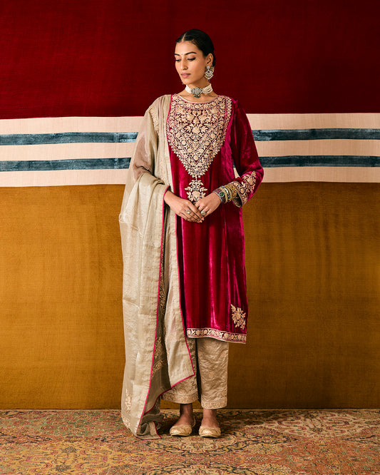 ritvi long kurta set
