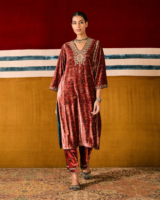 arham long kurta set