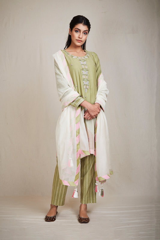 mehnaaz kurta set