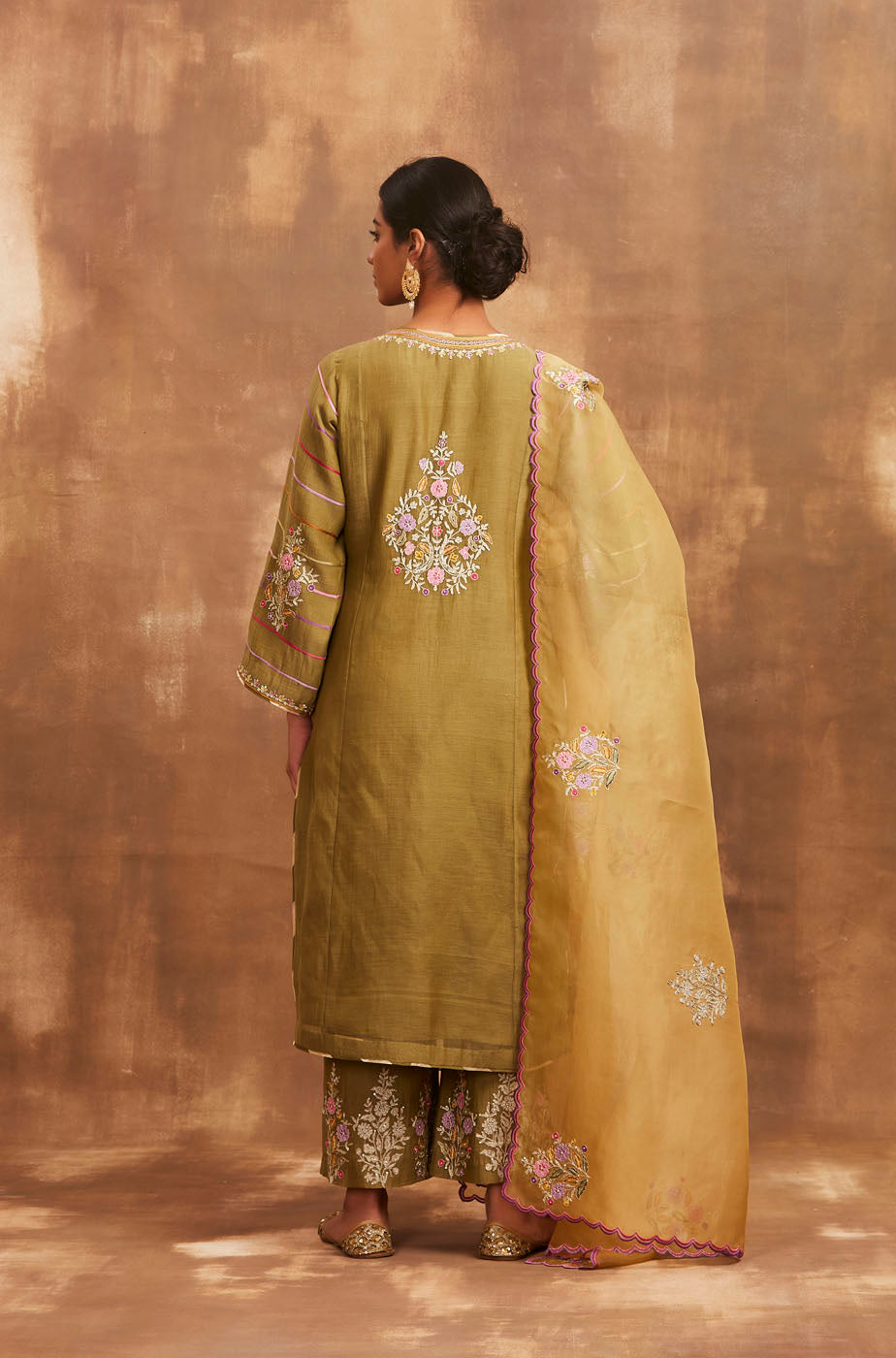 Nargis Kurta Set