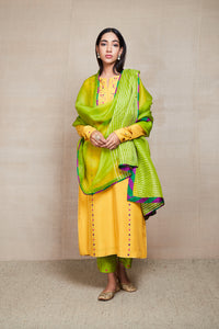 maushmi goldenrod kurta set