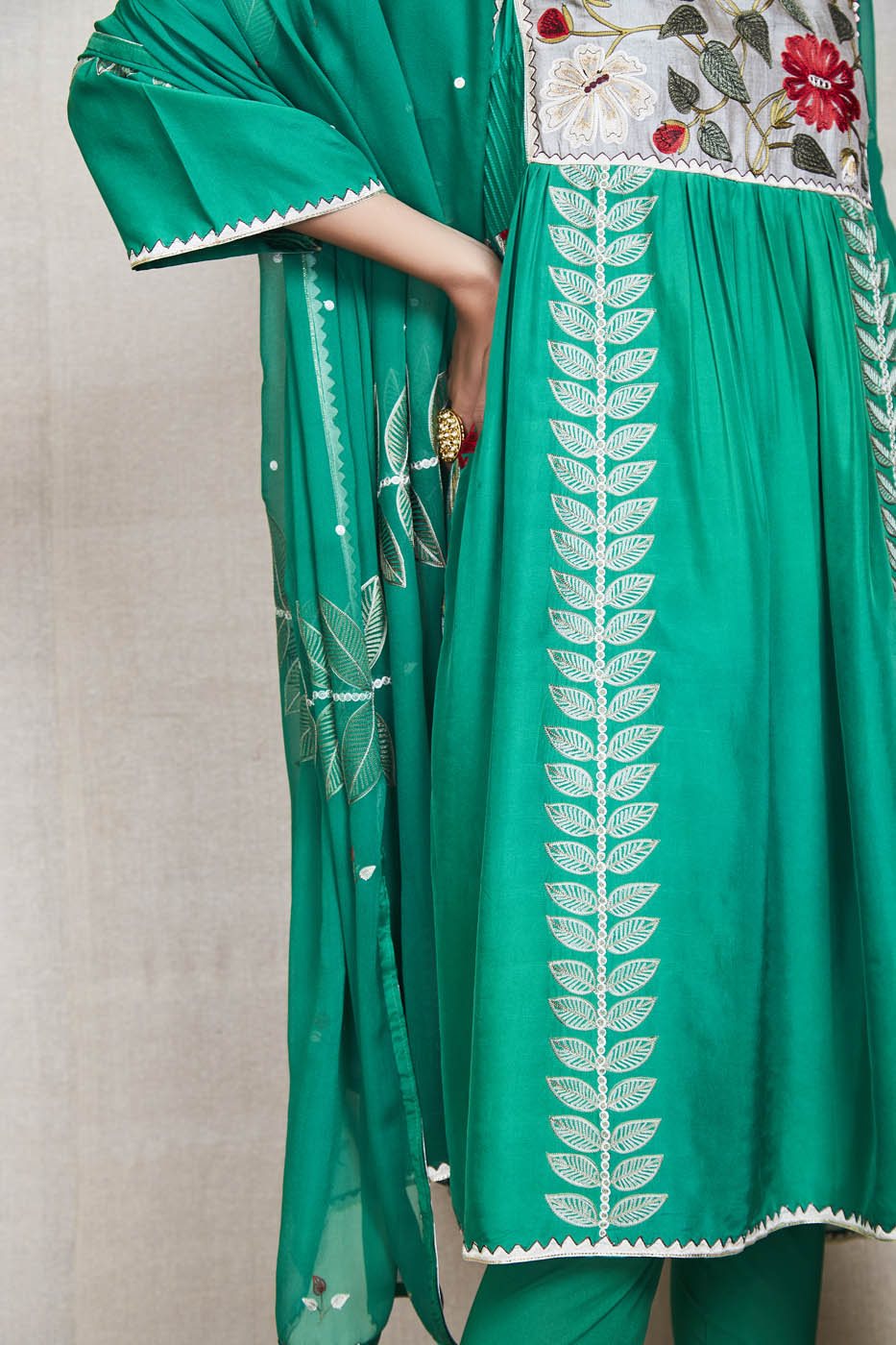 Fulki Kurta Set