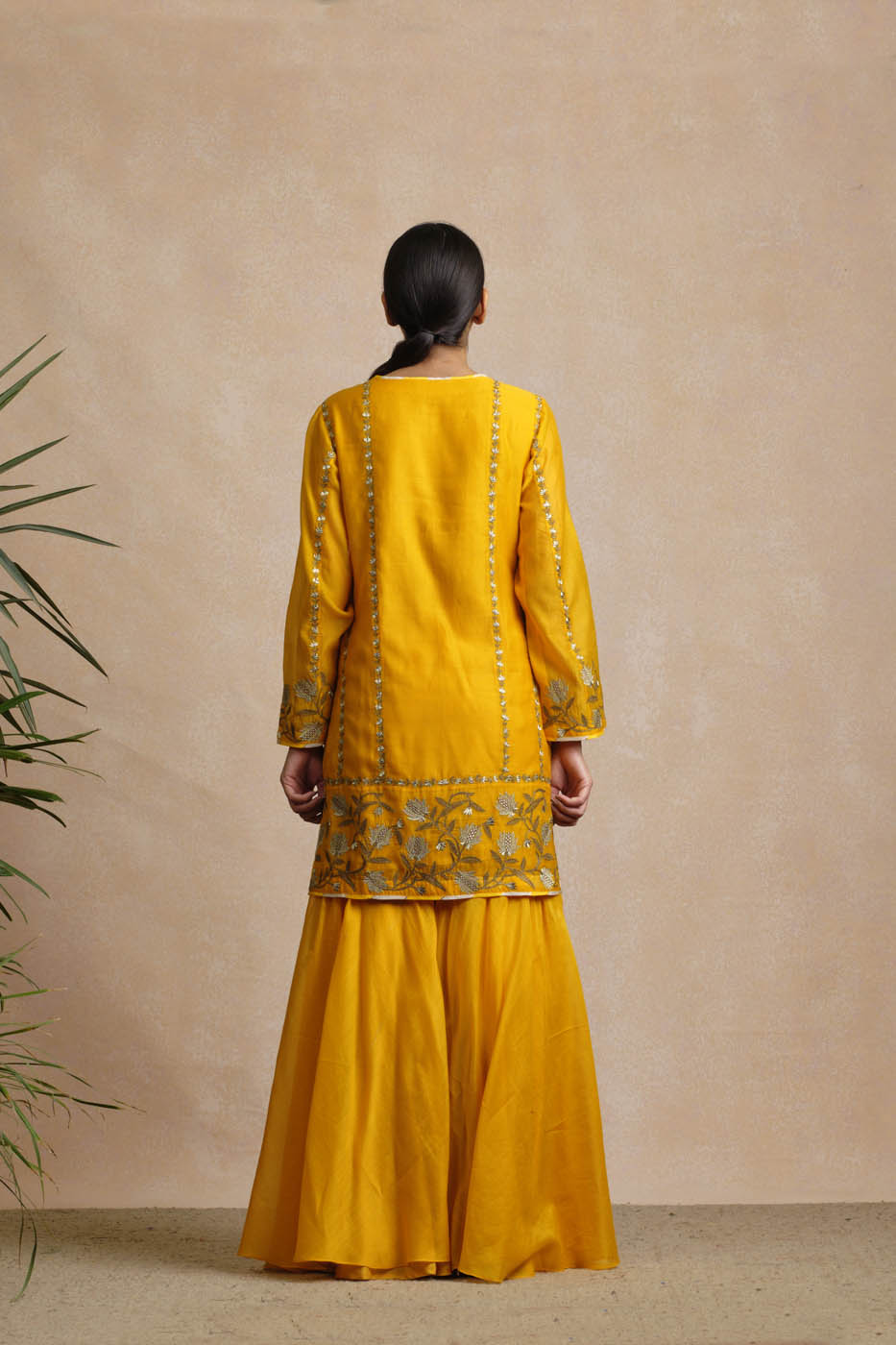 Raagini Gharara Set