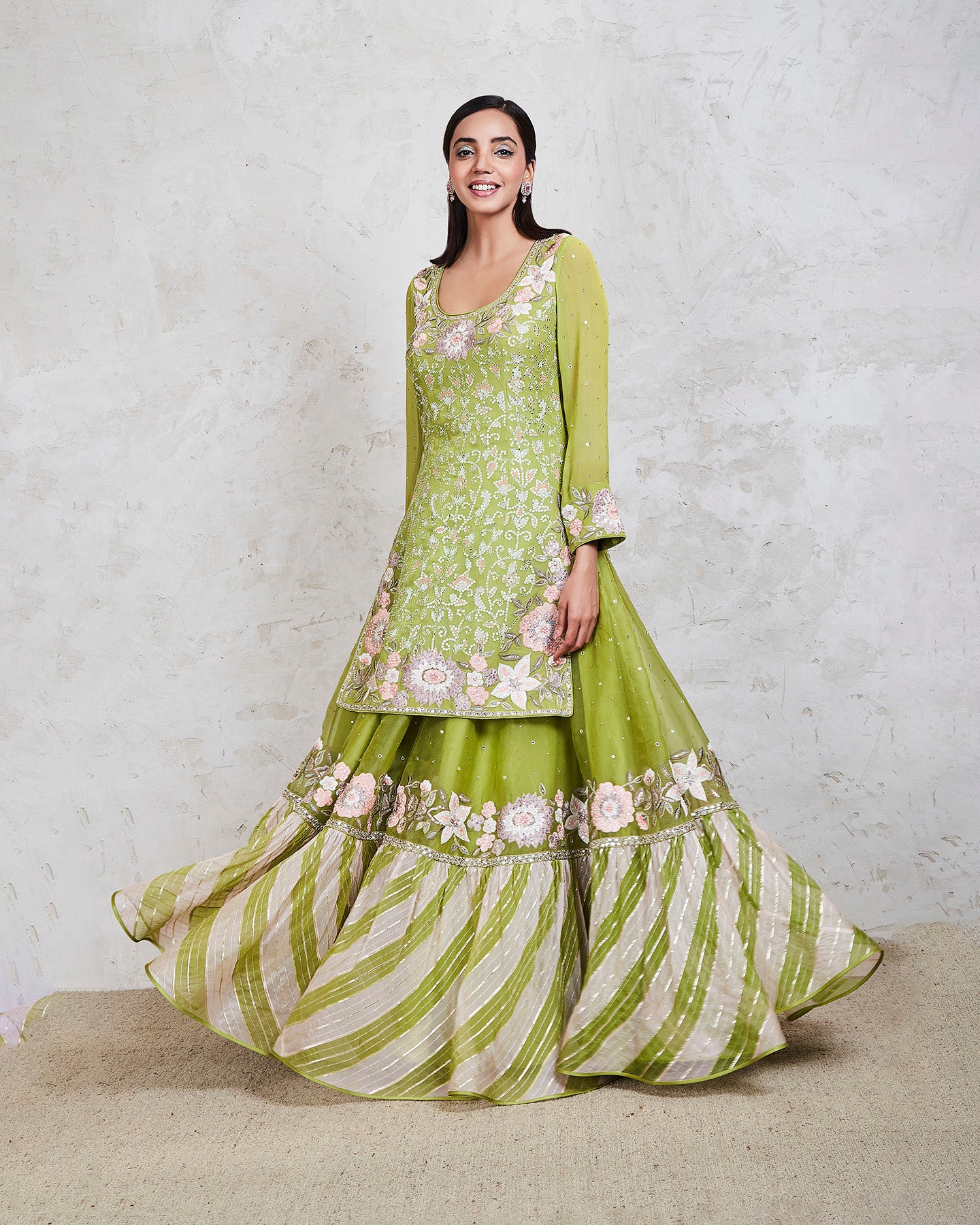 aaina sharara set green