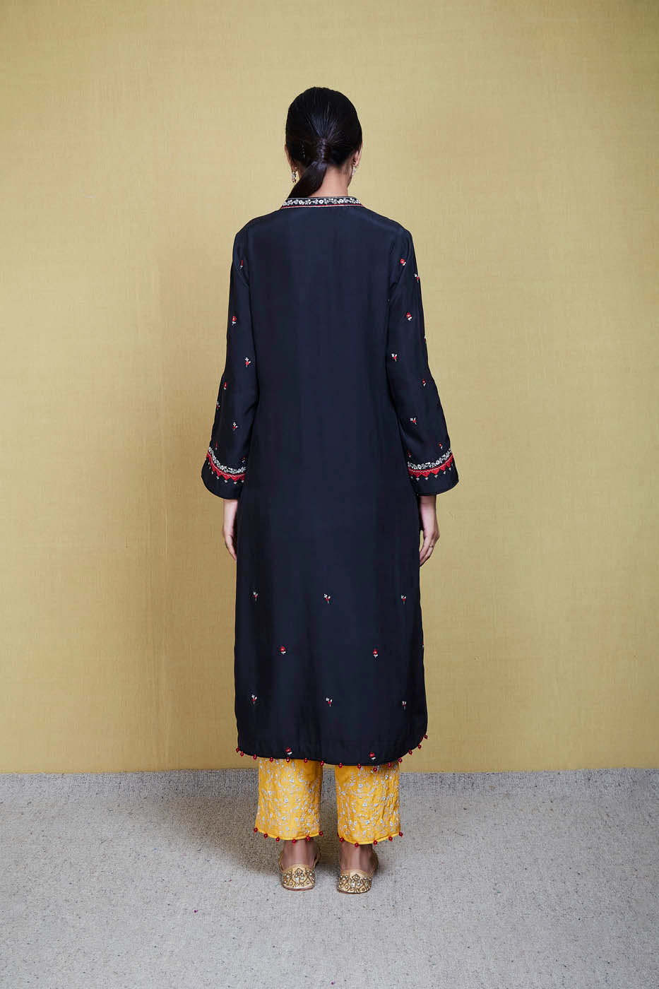 Anokhi Kurta Set