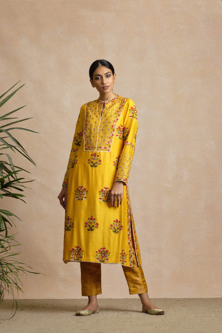 Kuhu Kurta Set