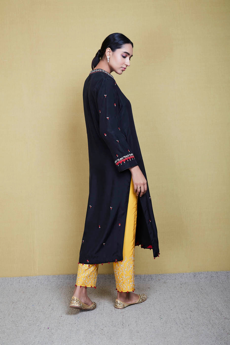 Anokhi Kurta Set