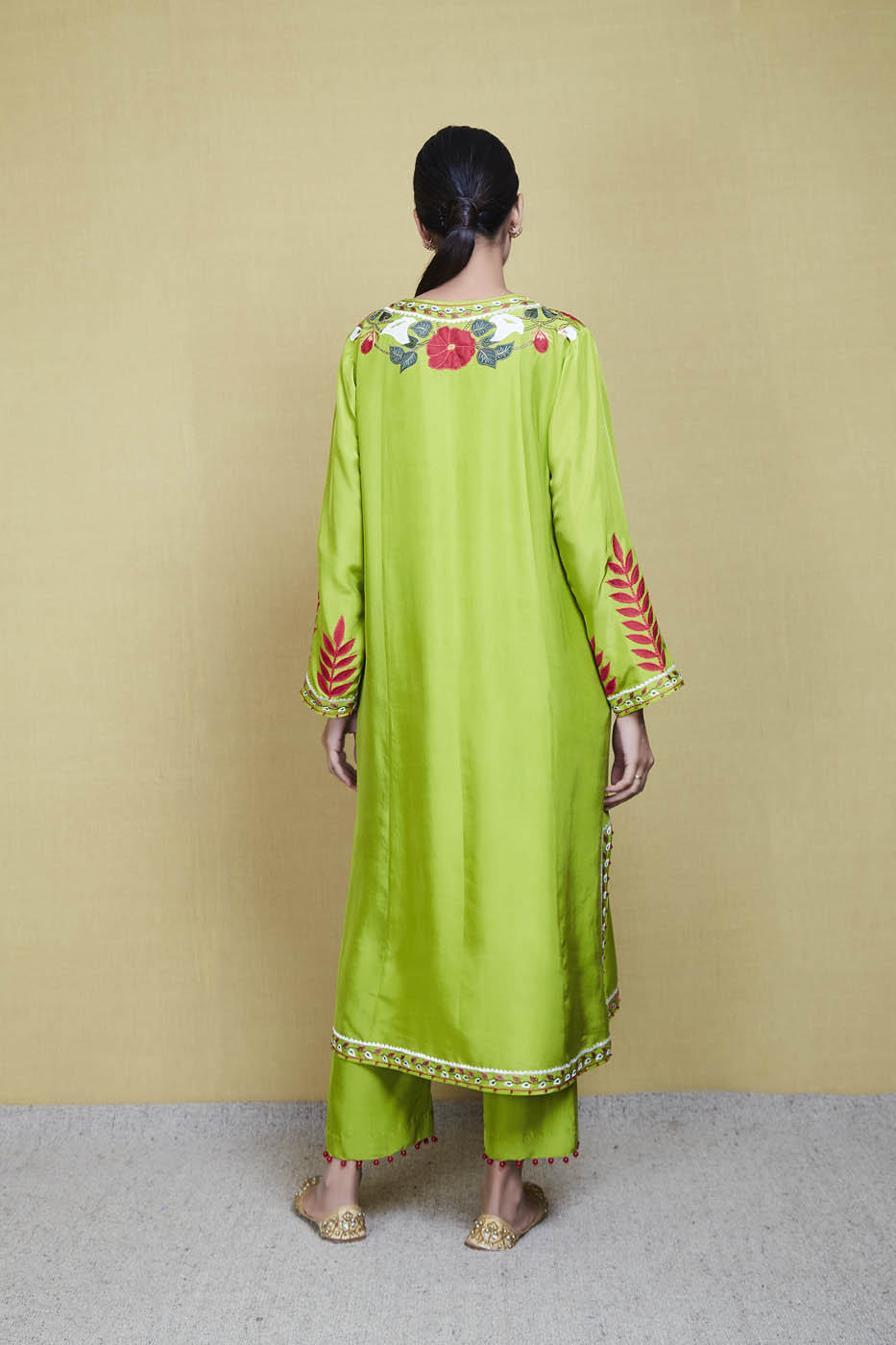 Esha Kurta Set