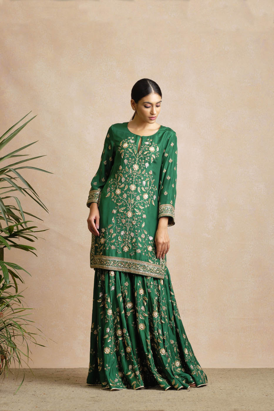 Nandini Gharara Set