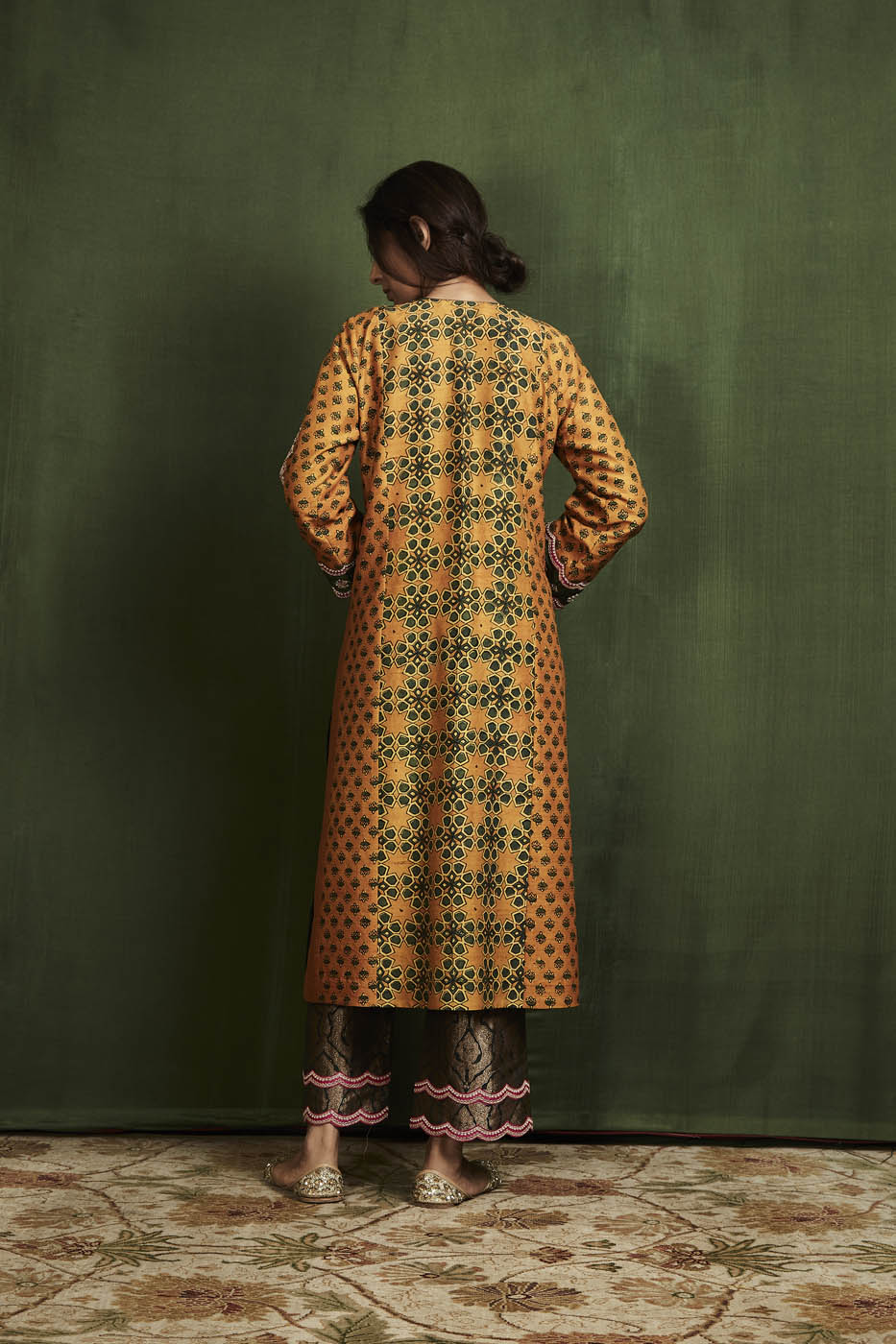 Kairavi Kurta Set
