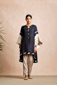 Amodini Tunic Set