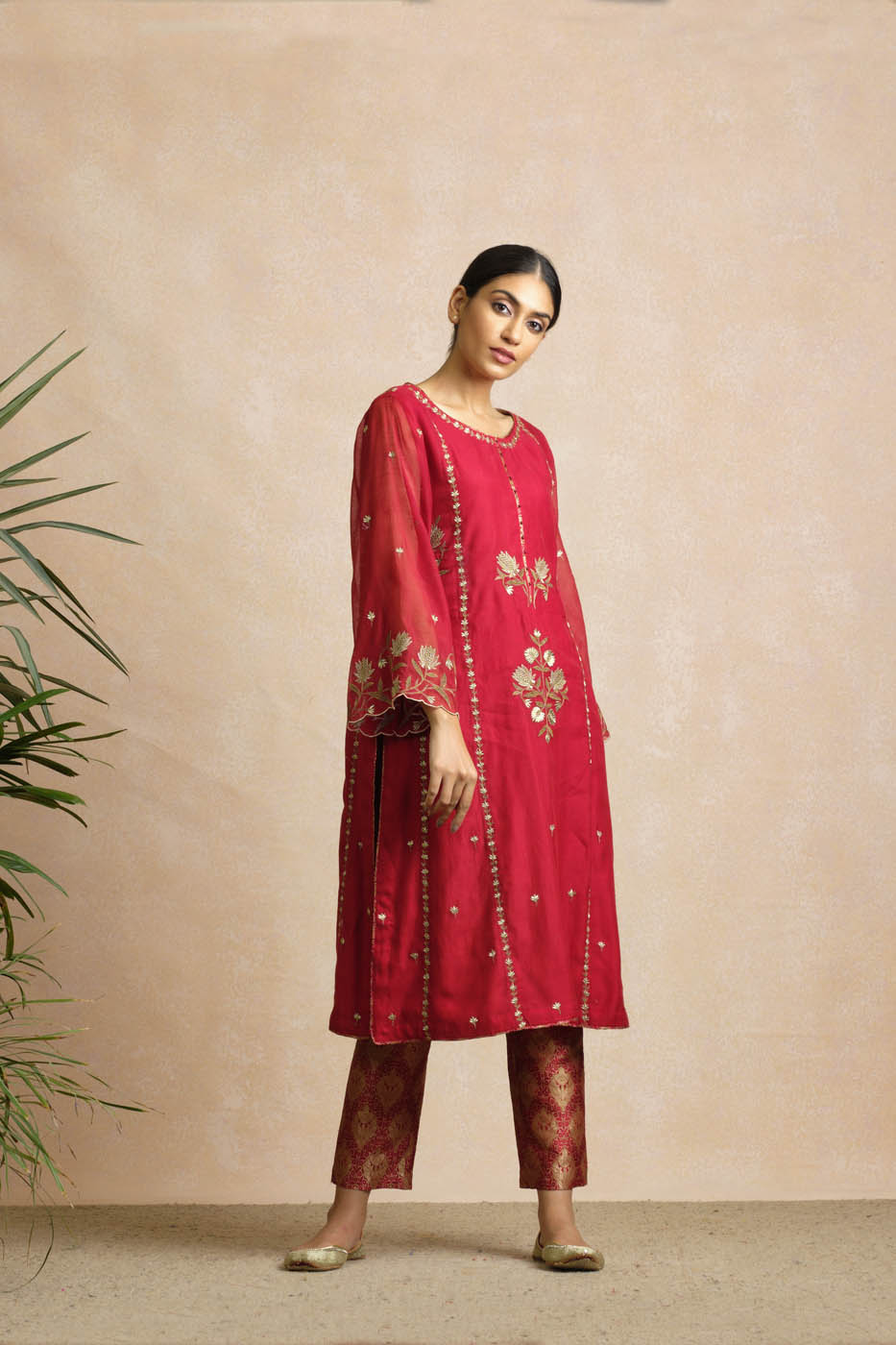 Suvarna Kurta Set