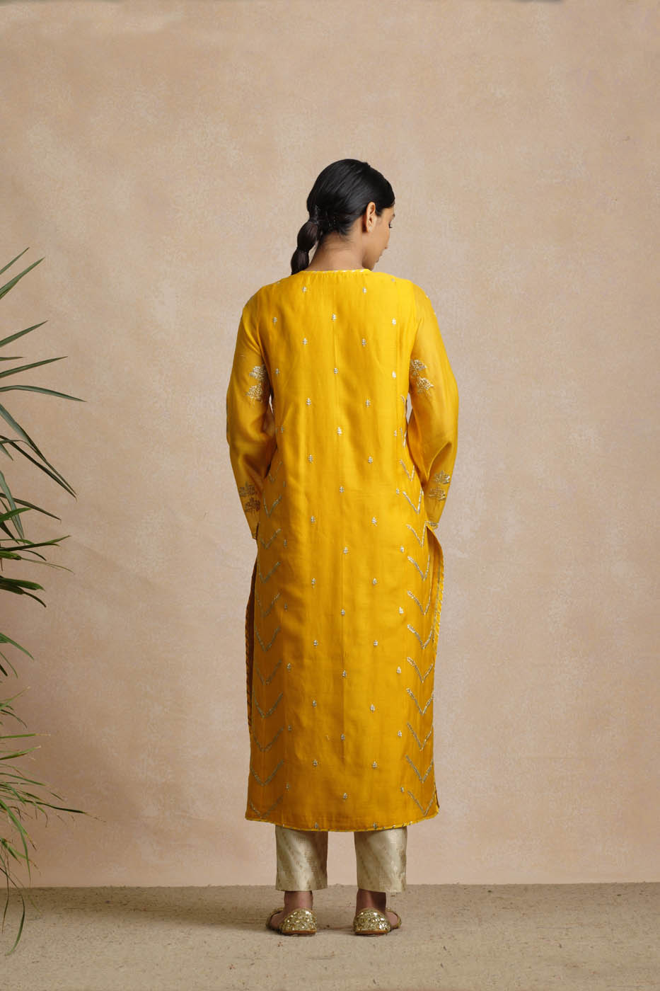 Dyathi Kurta Set