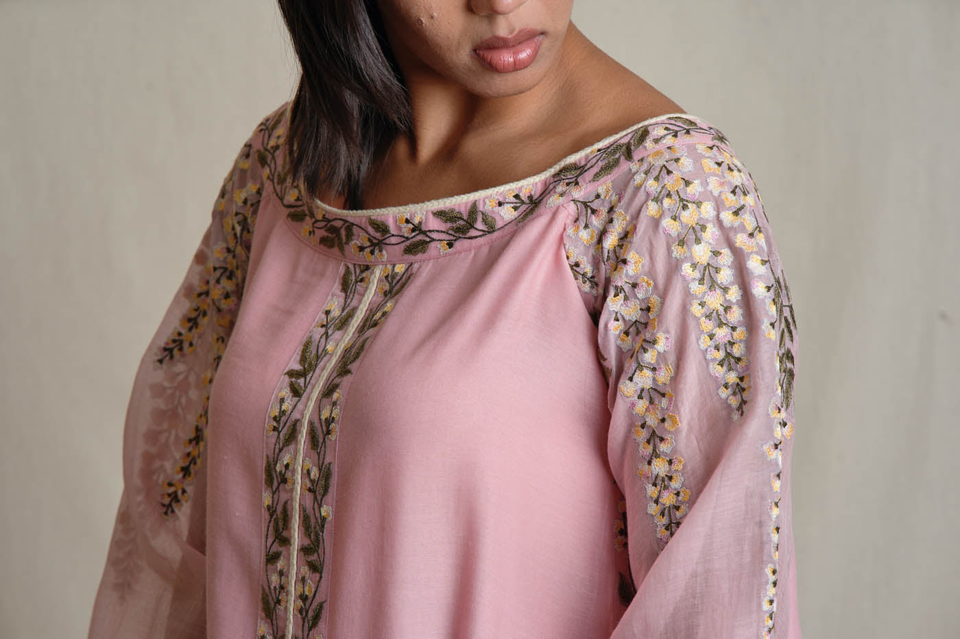 Aini Kurta Set
