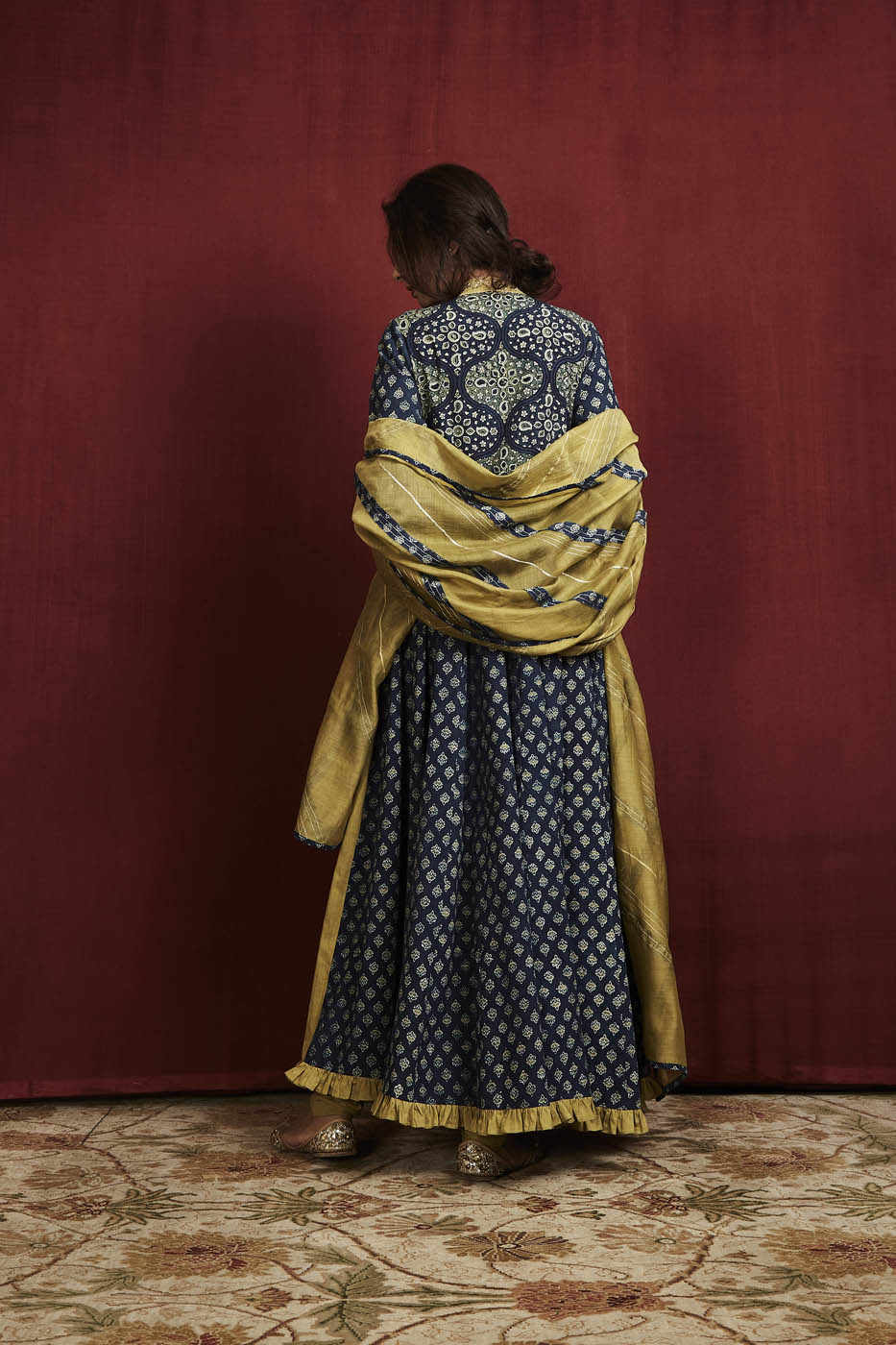 Neelya Anarkali Set