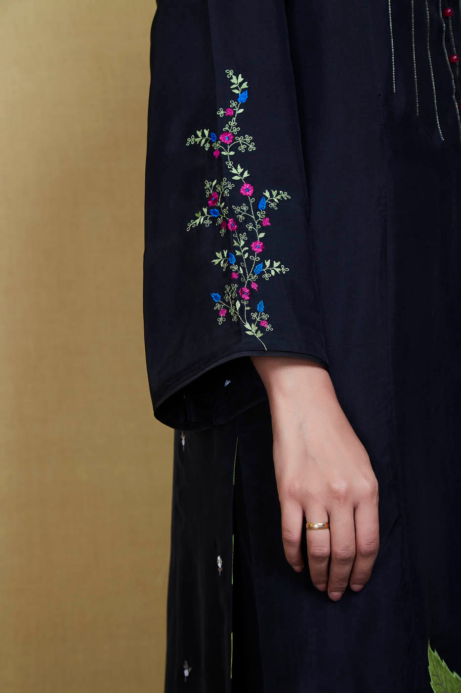 Pallavi Kurta Set